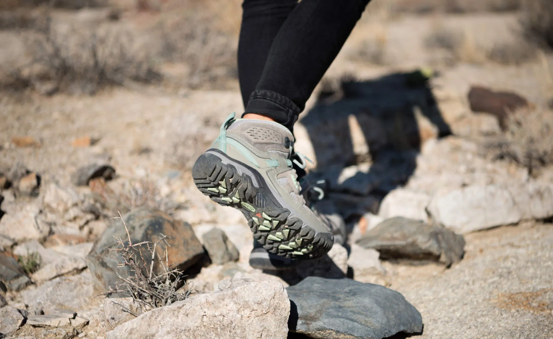 Women's Targhee Vent Mid | Fumo/Quiet Green sold by Keen product image thumbnail 5