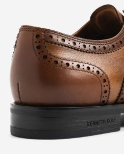 Futurepod Leather Lace-Up Oxford with Medallion Cap Toe sold by Kenneth Cole