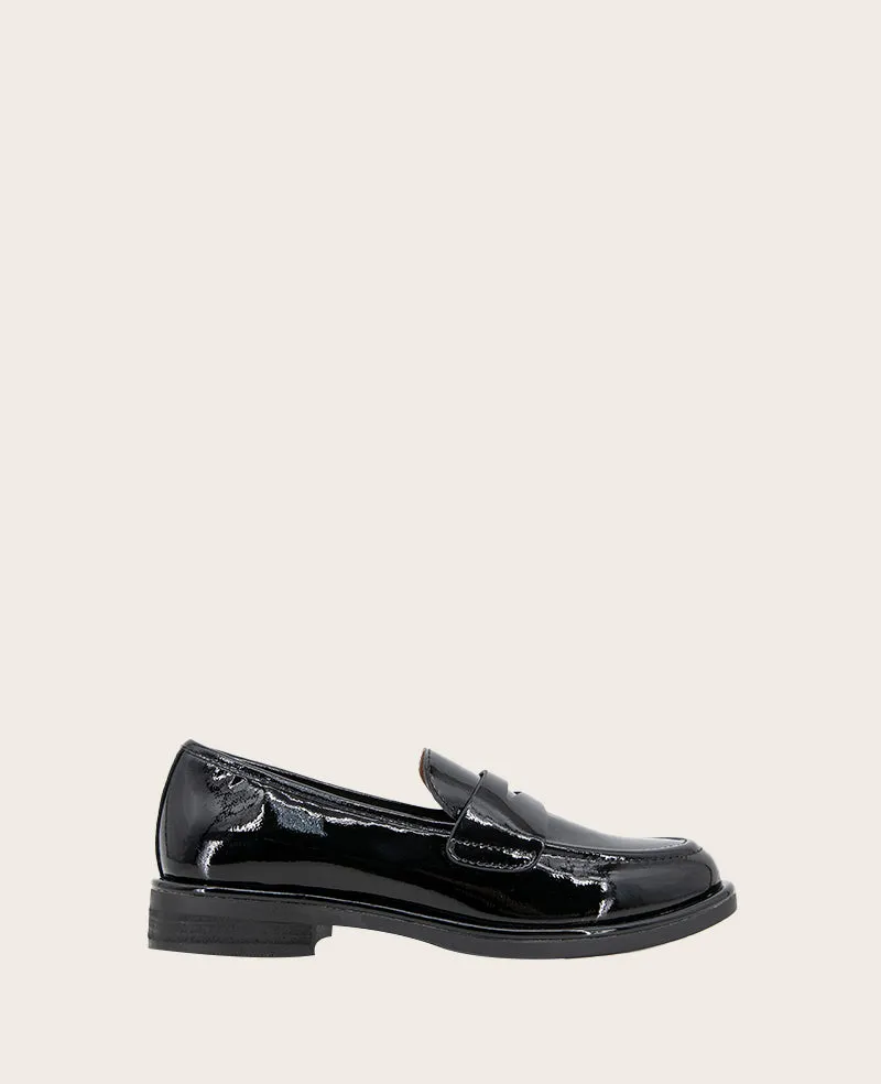 GENTLE SOULS - Cybil Patent Loafer sold by Kenneth Cole