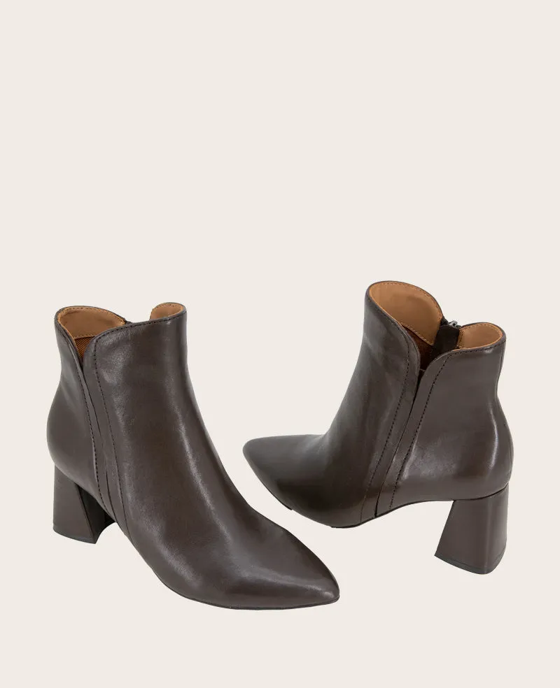 GENTLE SOULS - Danbury Leather Double Gore Heel Boot sold by Kenneth Cole product image thumbnail 2