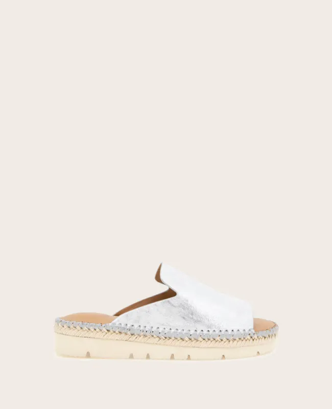 GENTLE SOULS - Leilani Metallic Platform Slip On Sandal sold by Kenneth Cole