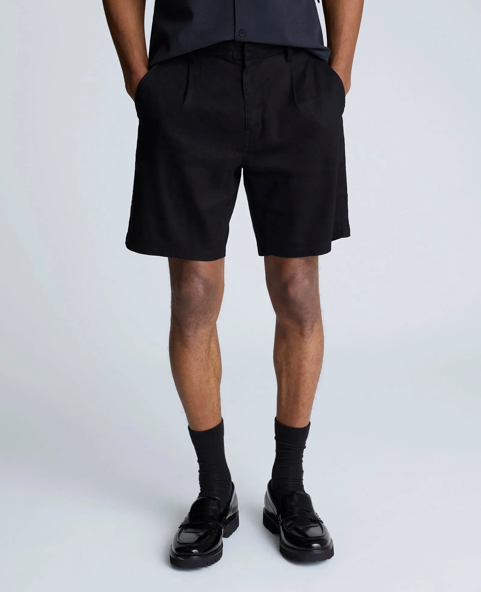 Performance Pleated Linen Short sold by Kenneth Cole product image thumbnail 4