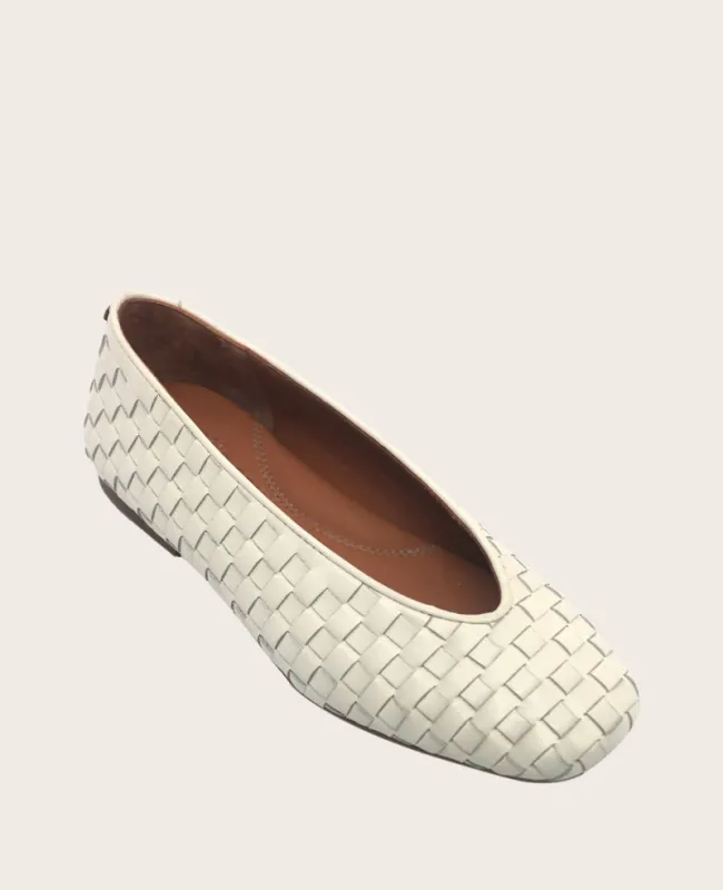 GENTLE SOULS - Willow Woven Leather Flat sold by Kenneth Cole