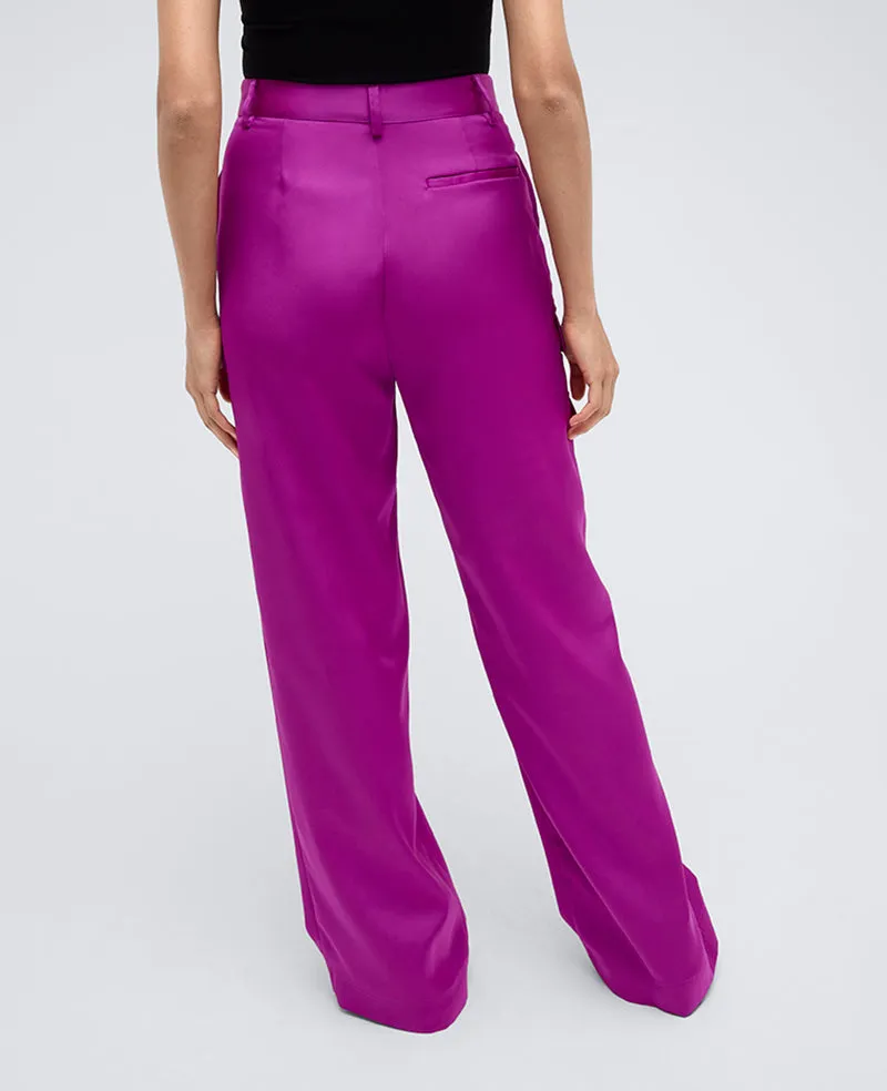 Satin High Rise Cargo Wide Leg Pant sold by Kenneth Cole product image thumbnail 5