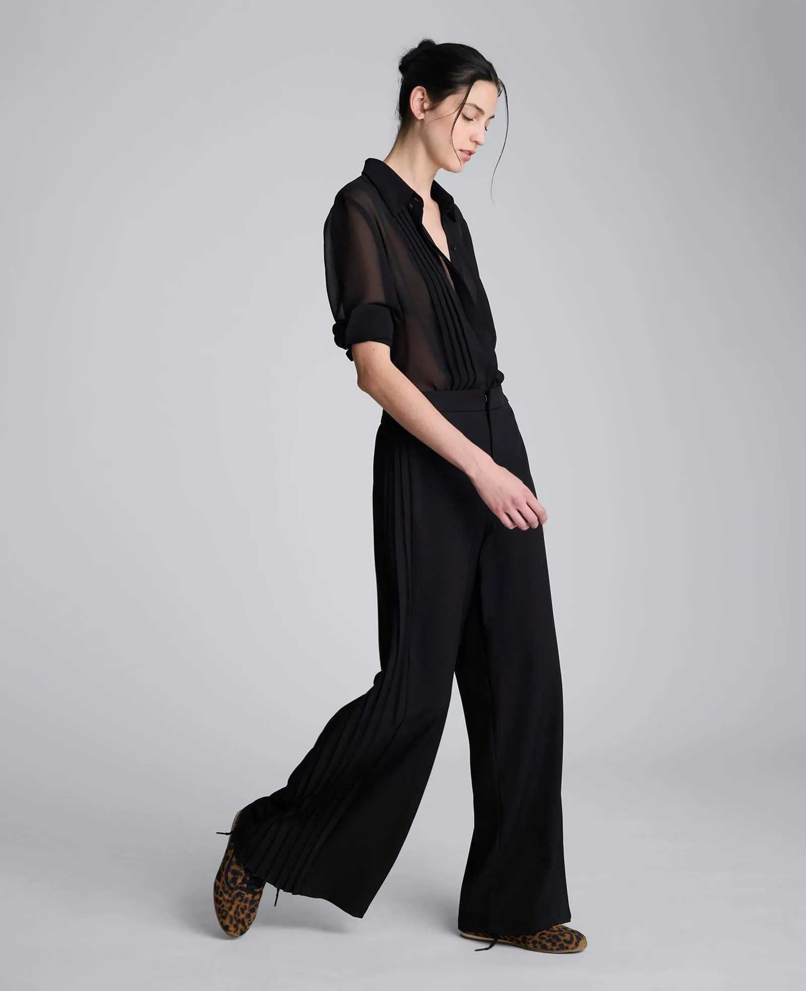 Luxe Twill Side Pleat Wide Leg Pant sold by Kenneth Cole product image thumbnail 2