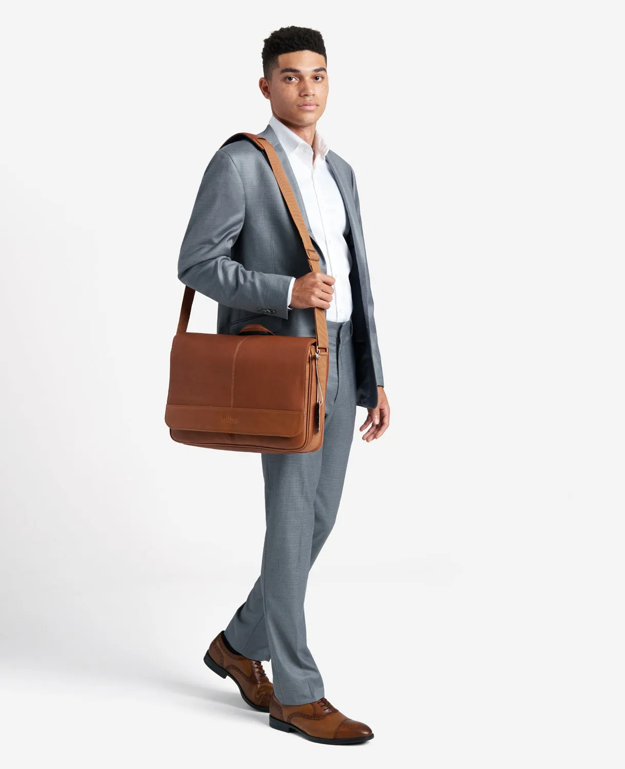 Columbian Leather Crossbody 15.6-Inch Laptop & Tablet Messenger Bag sold by Kenneth Cole product image thumbnail 2