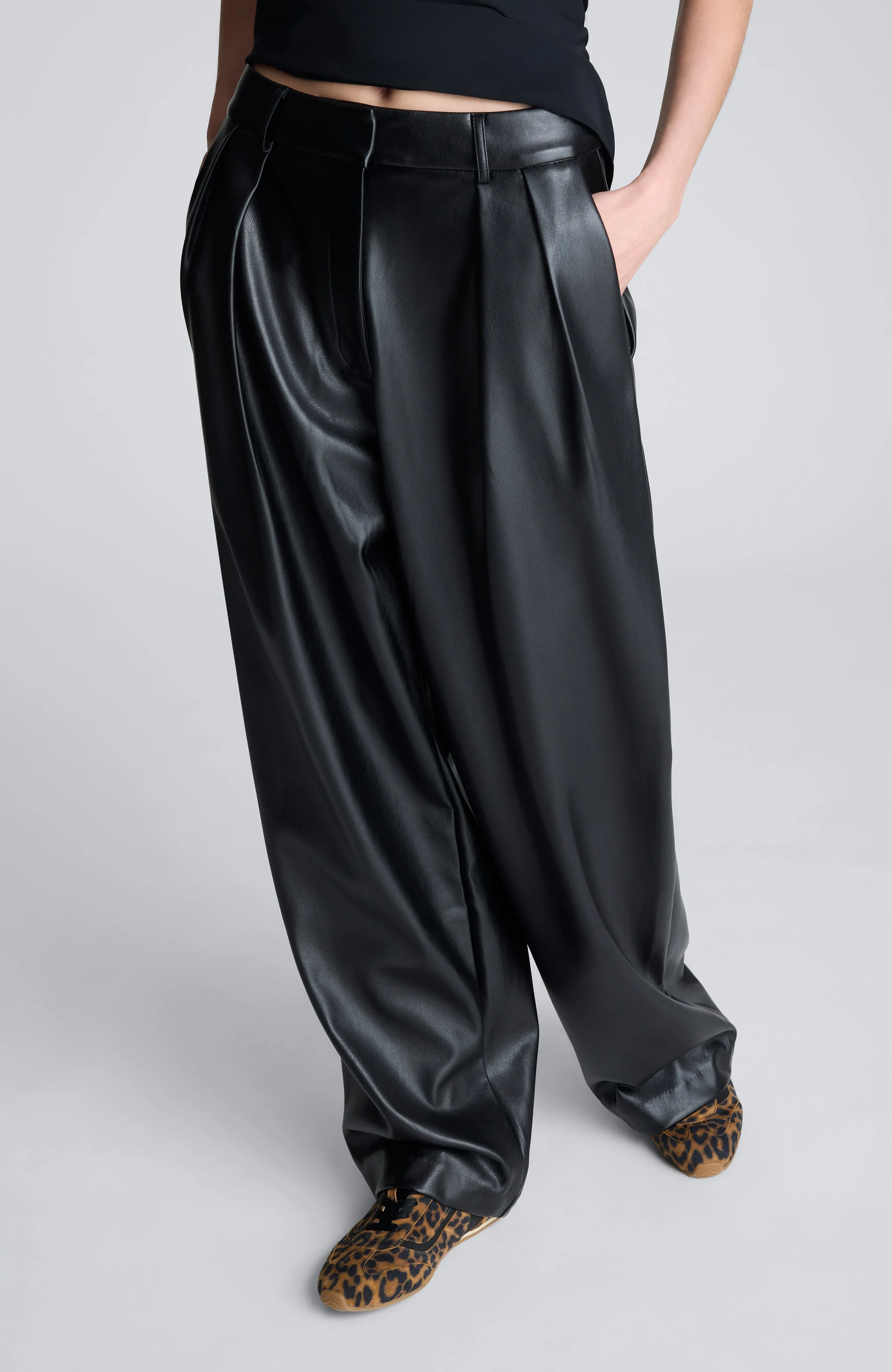 High Rise Fly Front Double Pleat Wide Leg Pant sold by Kenneth Cole product image thumbnail 2