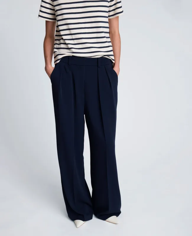 Luxe Twill Fly Front High Rise Boyfriend Wide Leg Pant sold by Kenneth Cole