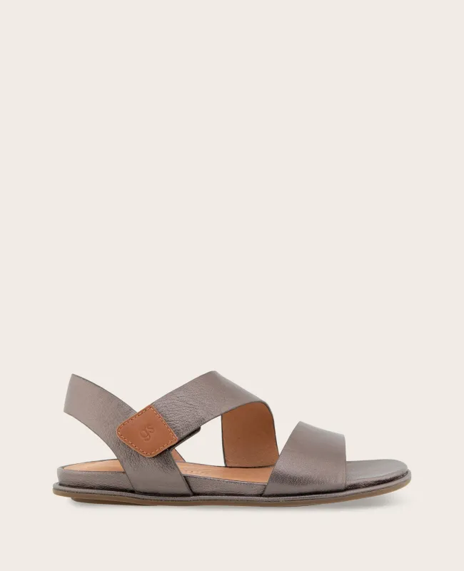 GENTLE SOULS - Lottie Metallic Band Sandal made by Kenneth Cole
