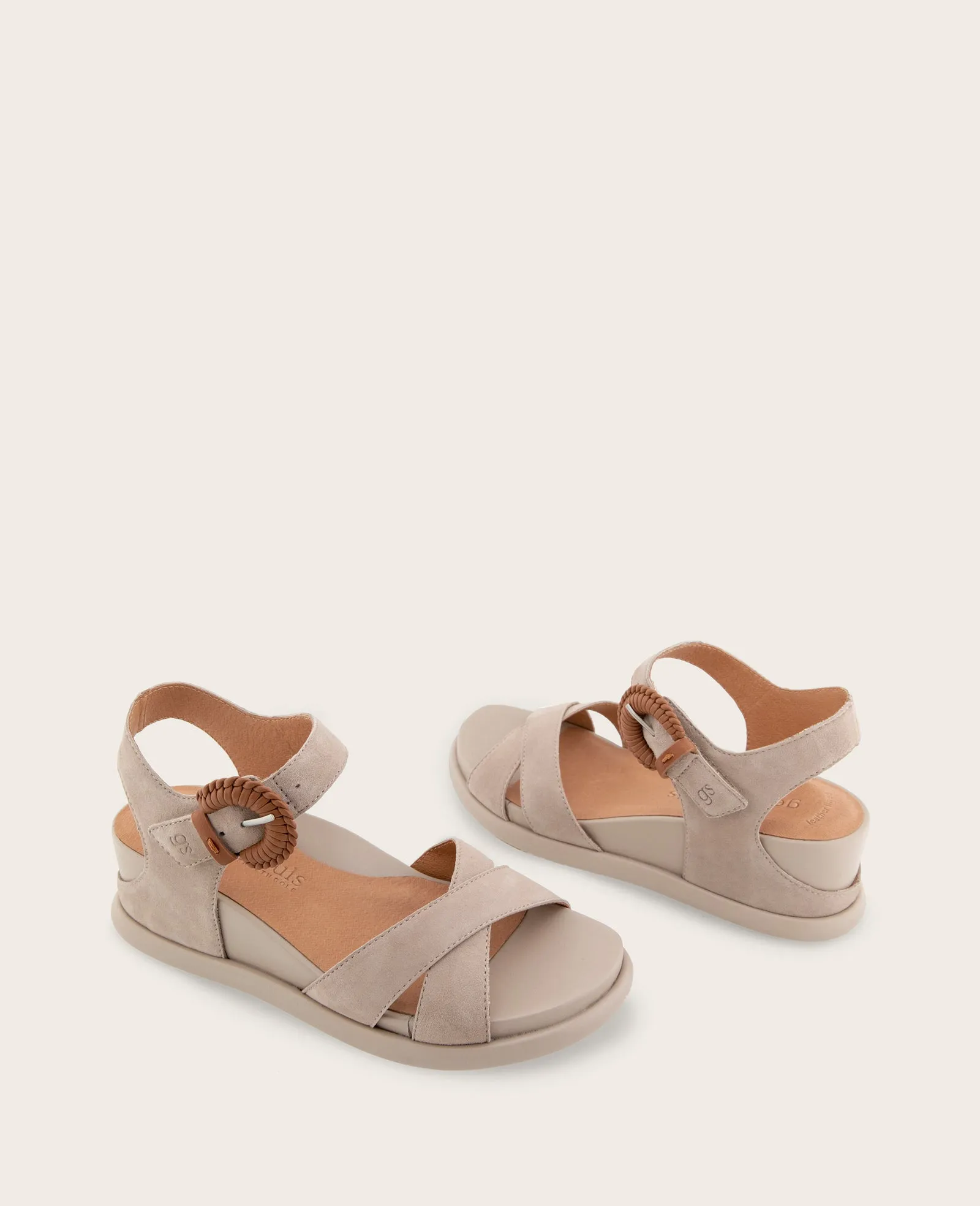 GENTLE SOULS - Jaylee Suede Criss-Cross Ankle Strap Platform Sandal sold by Kenneth Cole product image thumbnail 2