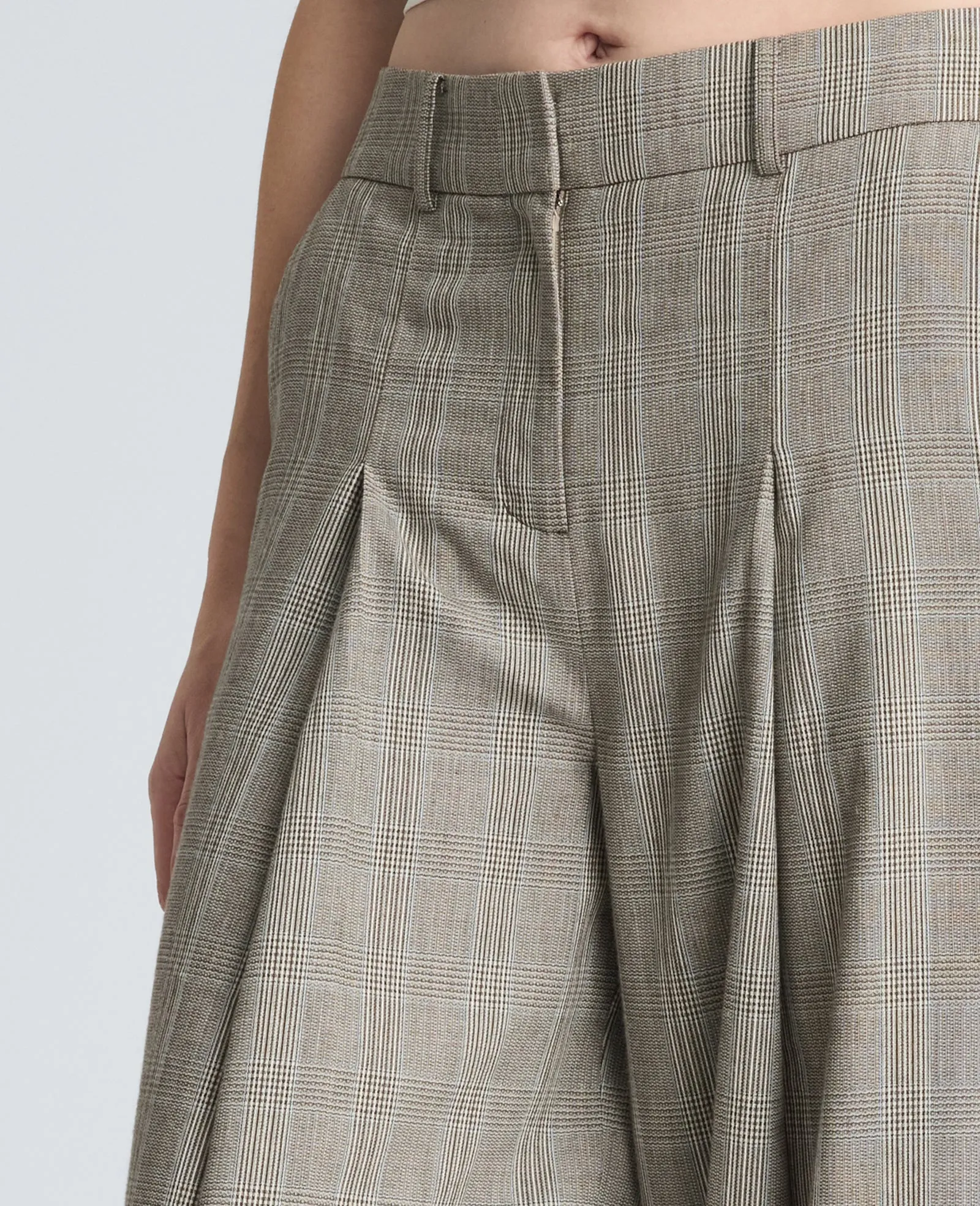 High Rise Fly Front Single Pleat Wide Leg Pant sold by Kenneth Cole product image thumbnail 4