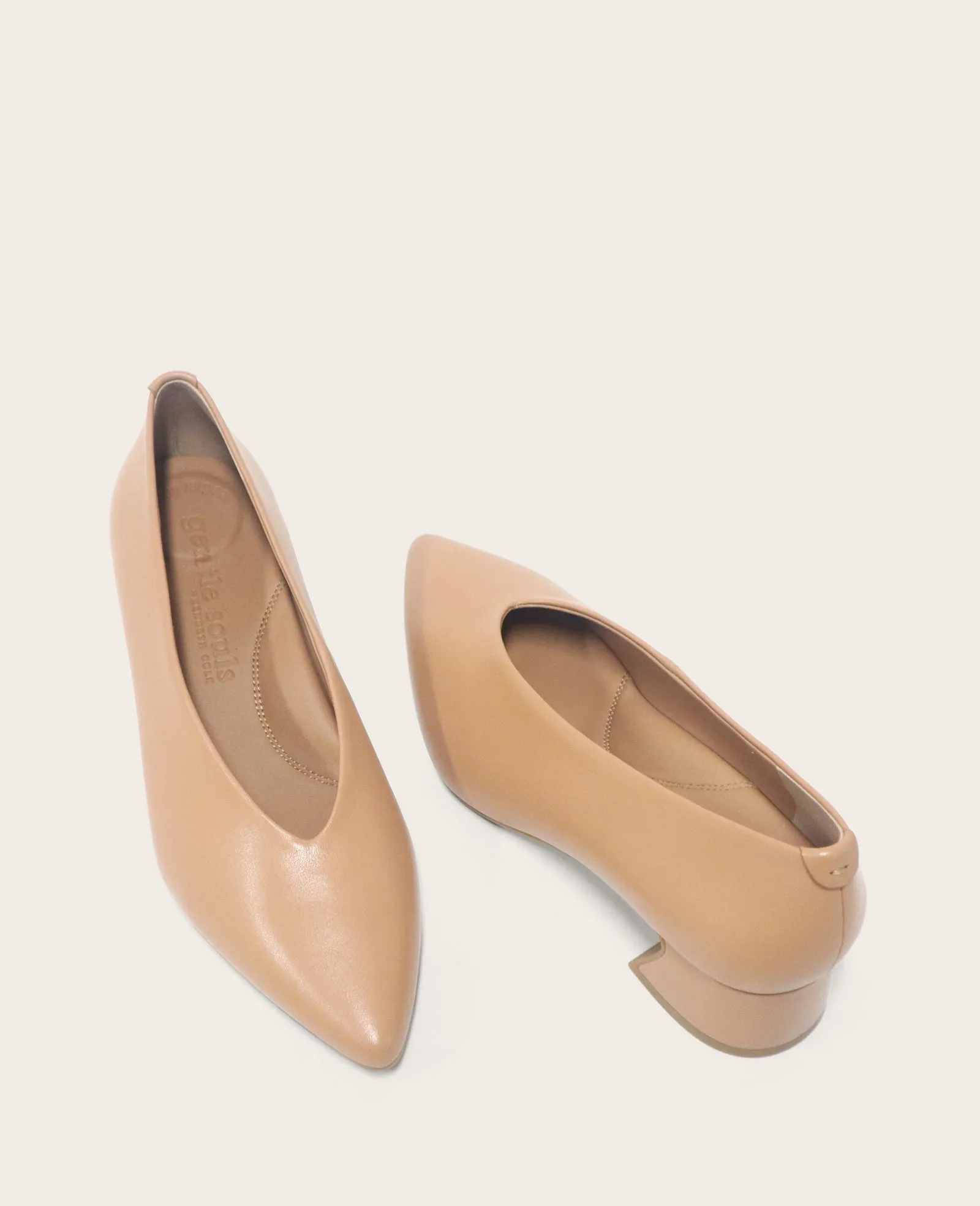 GENTLE SOULS - Galleria Leather Pump sold by Kenneth Cole product image thumbnail 2