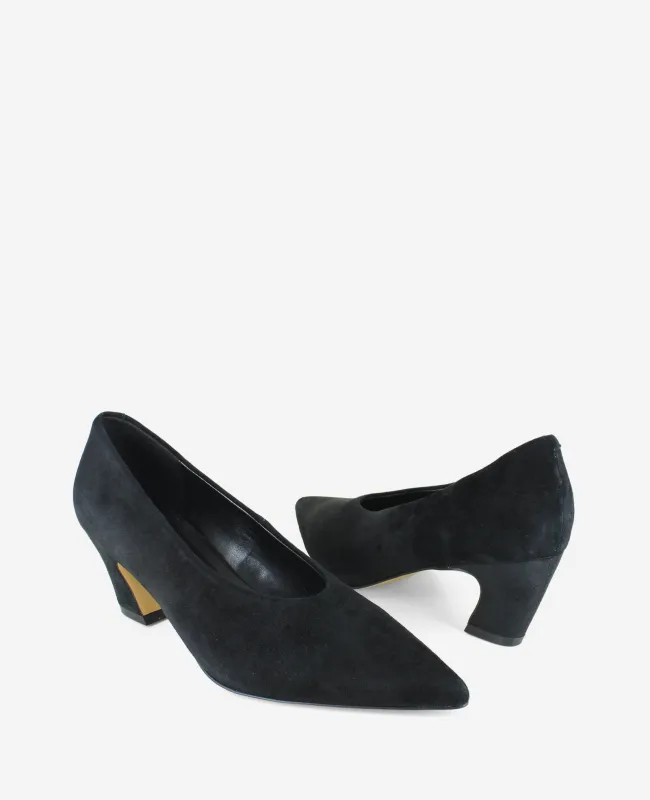 Ophelia Kid Suede Heel made by Kenneth Cole