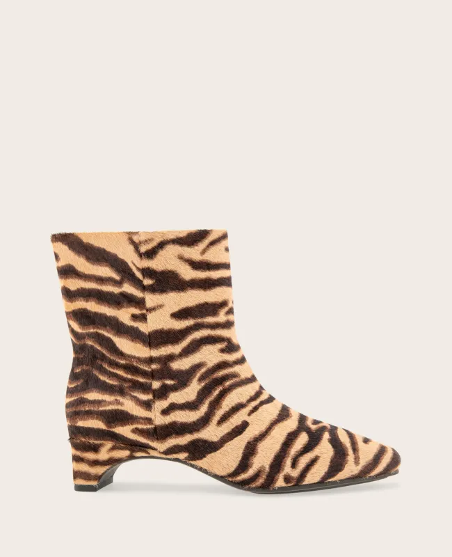 GENTLE SOULS - Nalston Calf Hair Bootie made by Kenneth Cole
