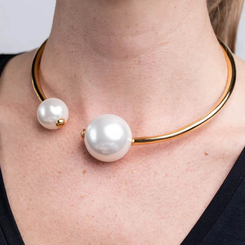 Pearl Ends Collar Necklace sold by Kenneth Jay Lane