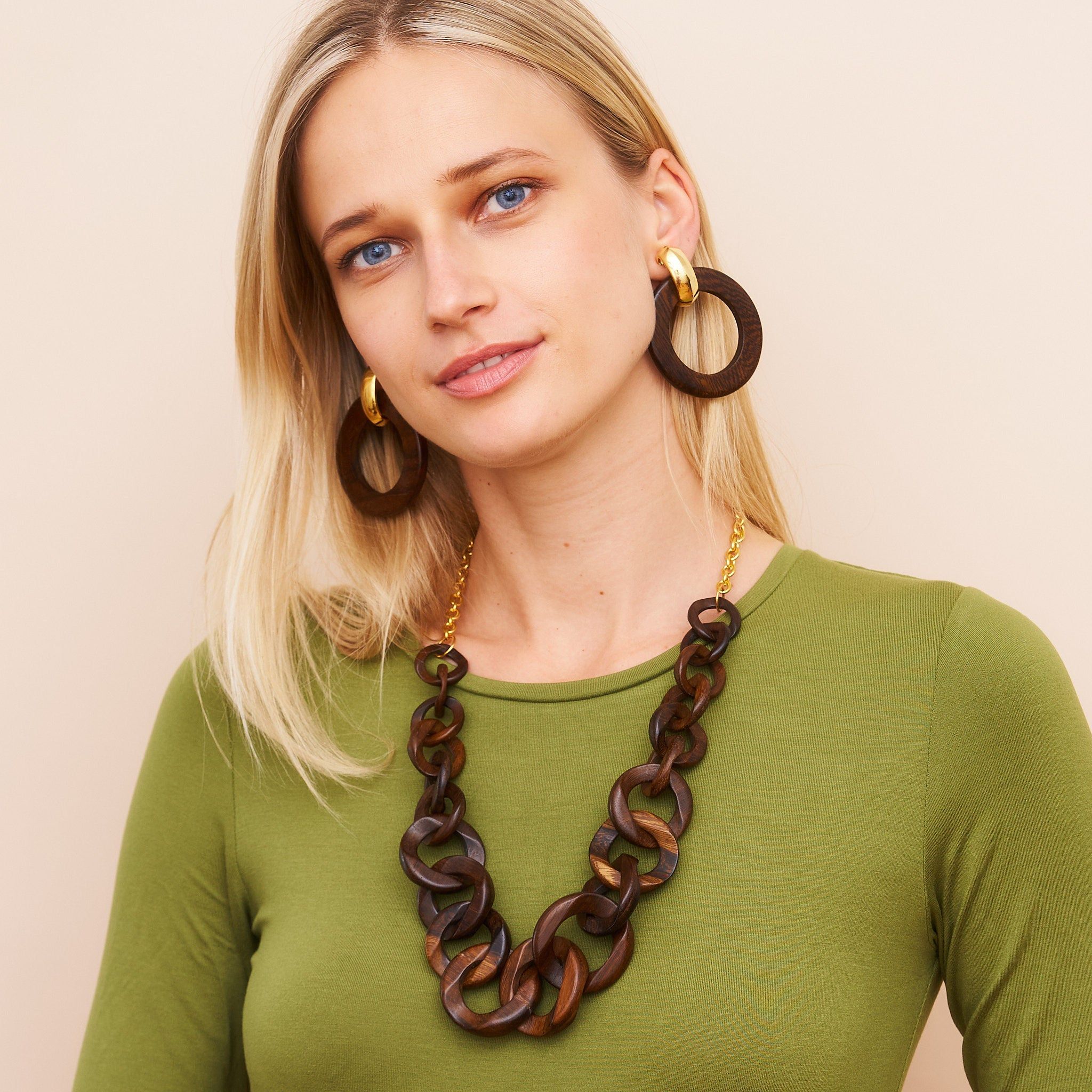 Polished Gold & Wood Chain Link Necklace sold by Kenneth Jay Lane product image thumbnail 2