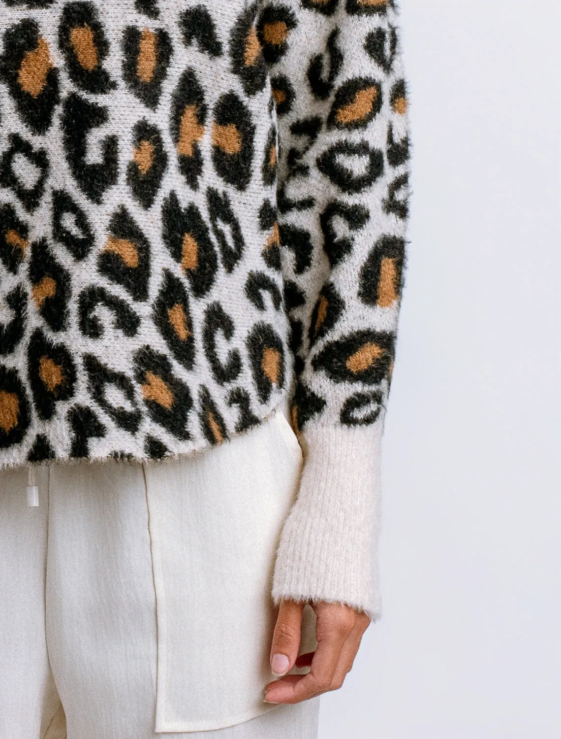 RYU V 'FUZZFUSS' TOP sold by Kerisma product image thumbnail 4