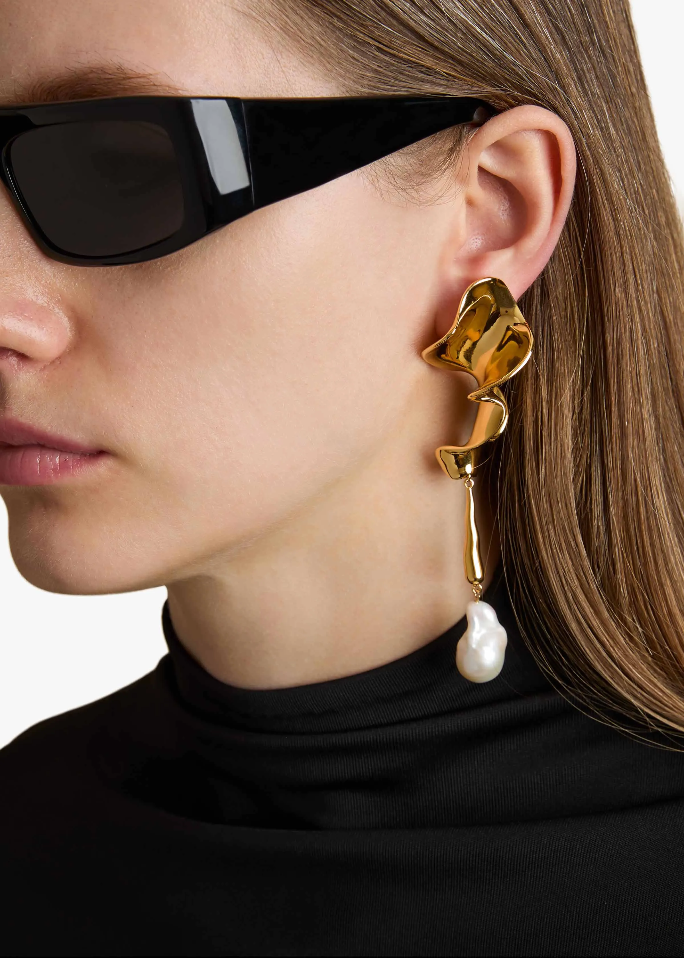 Tidal Earrings with Pearl in Gold sold by KHAITE product image thumbnail 3