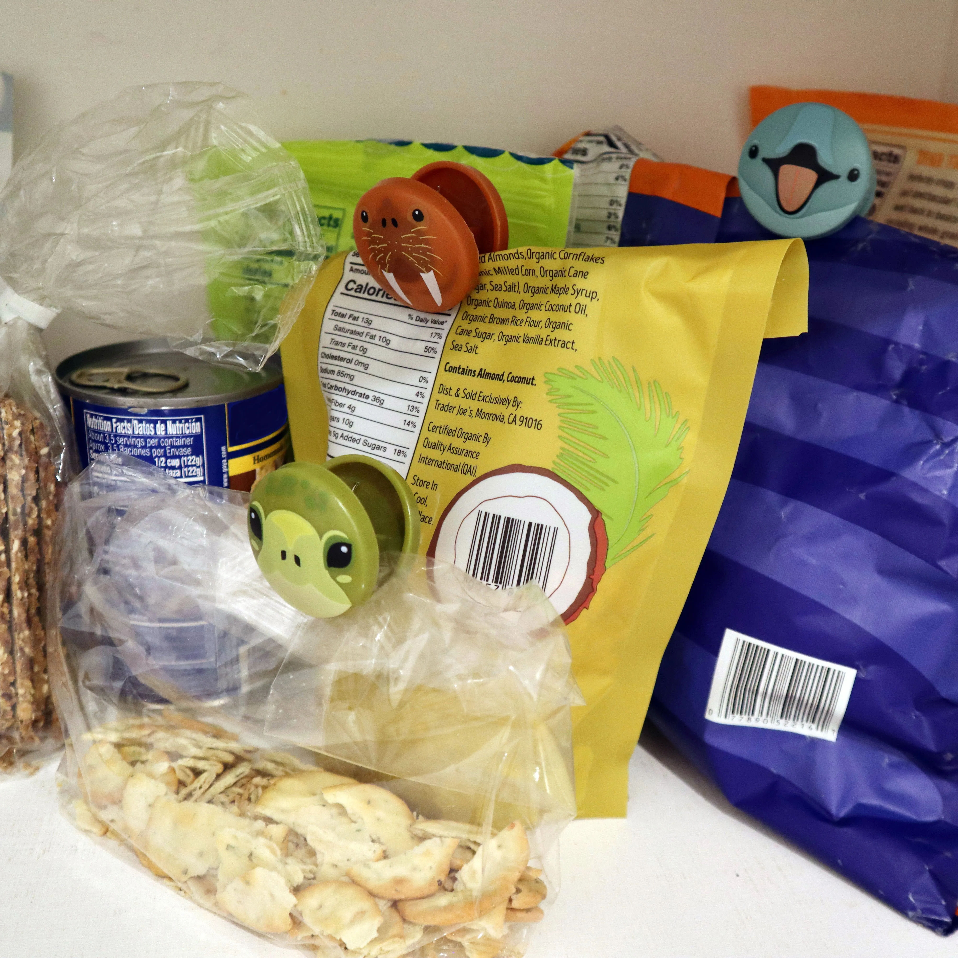 Sea Animal Bag Clips sold by Kikkerland product image thumbnail 3