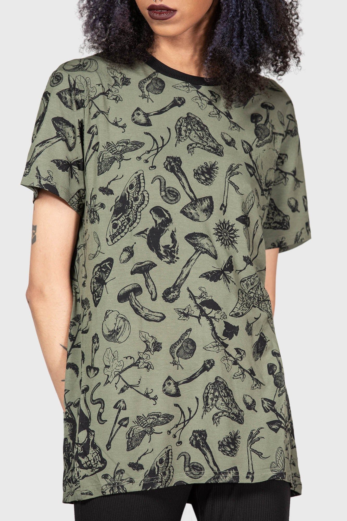 Mantodea T-Shirt sold by Killstar