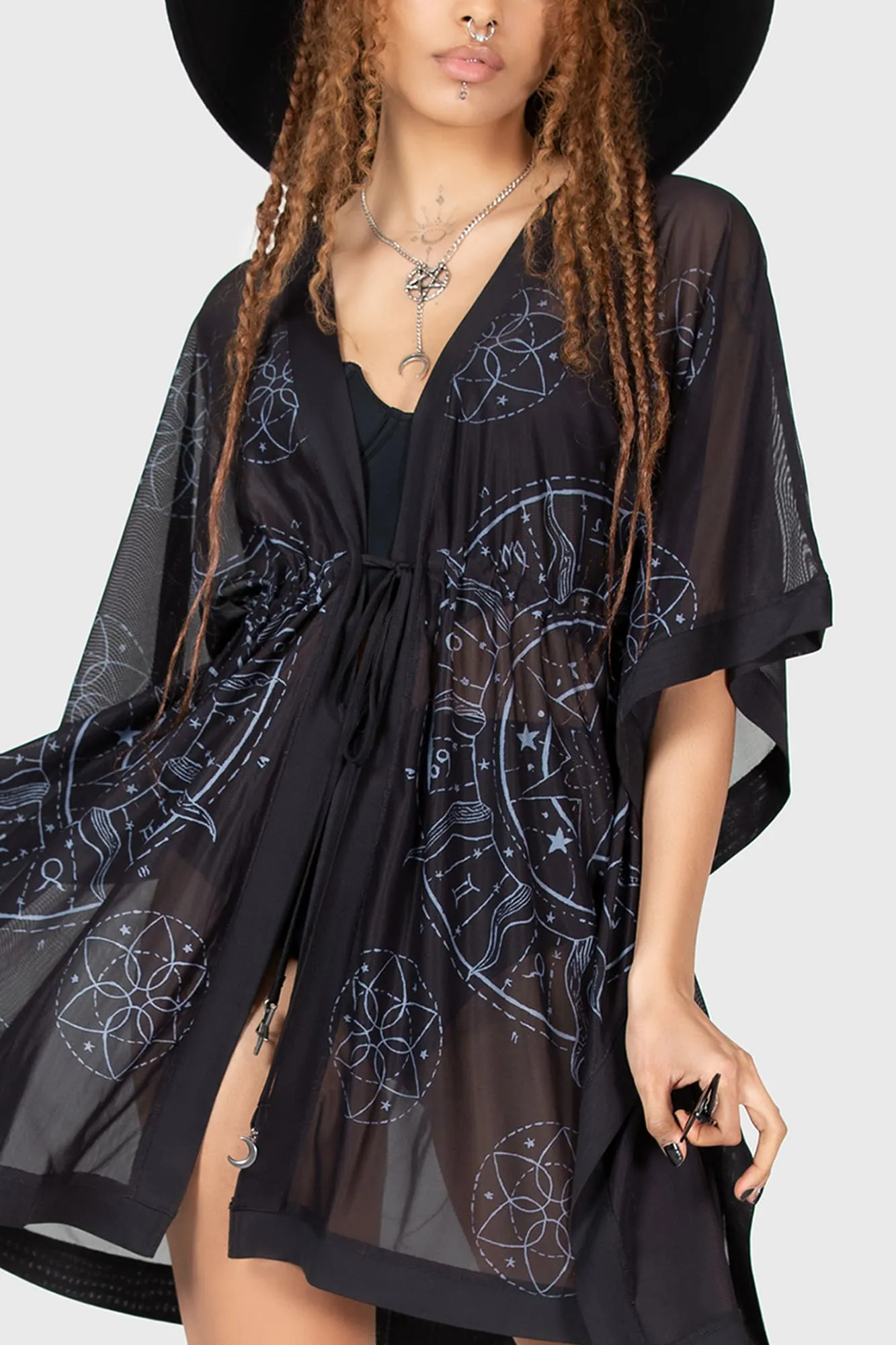 Draconia Shawl sold by Killstar product image thumbnail 2