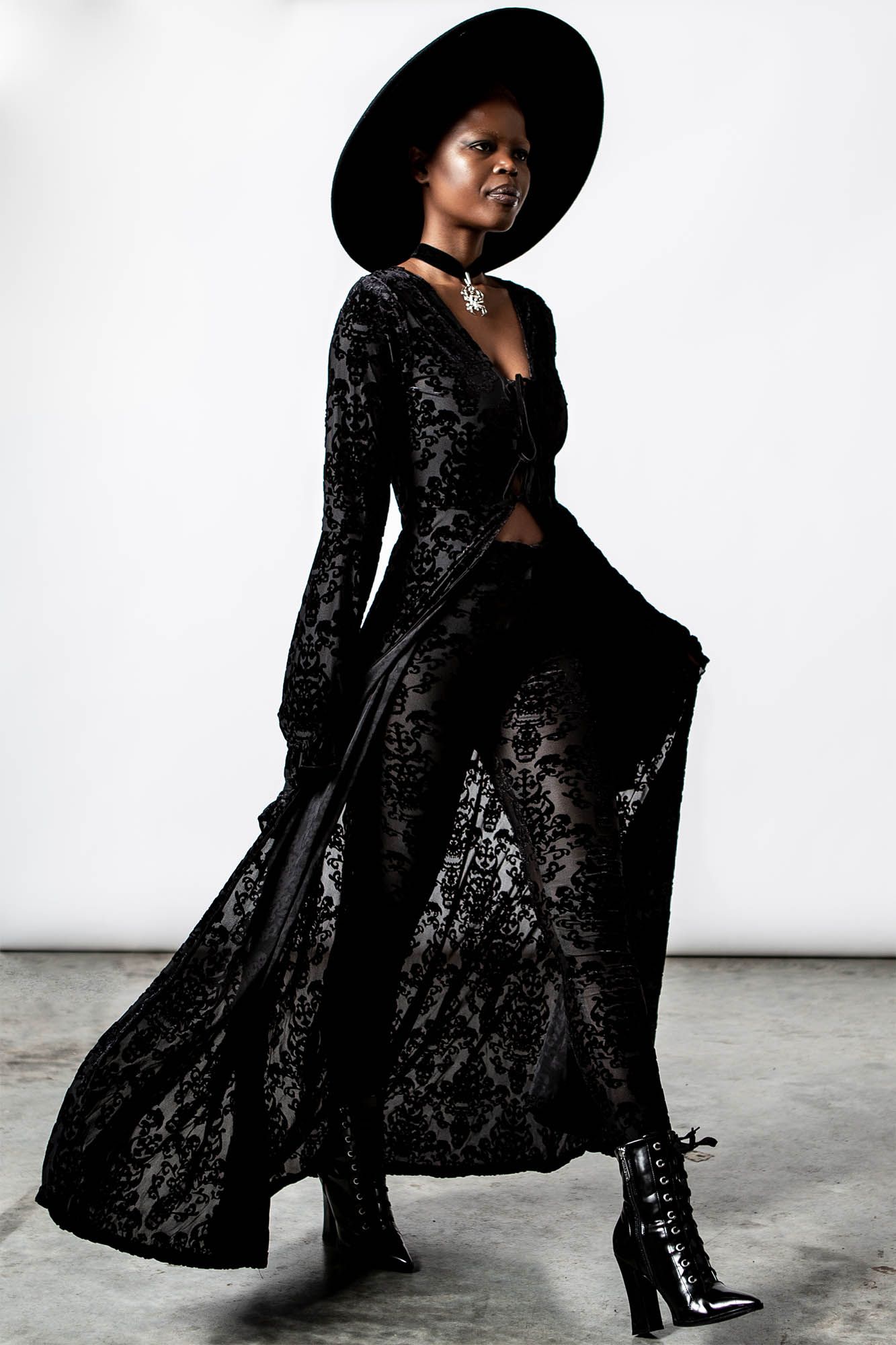 Inferno Velvet Duster Resurrect sold by Killstar product image thumbnail 2