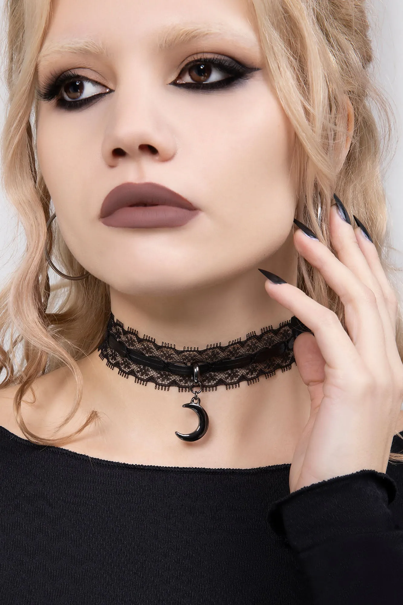 Sorrowed Light Choker sold by Killstar product image thumbnail 2
