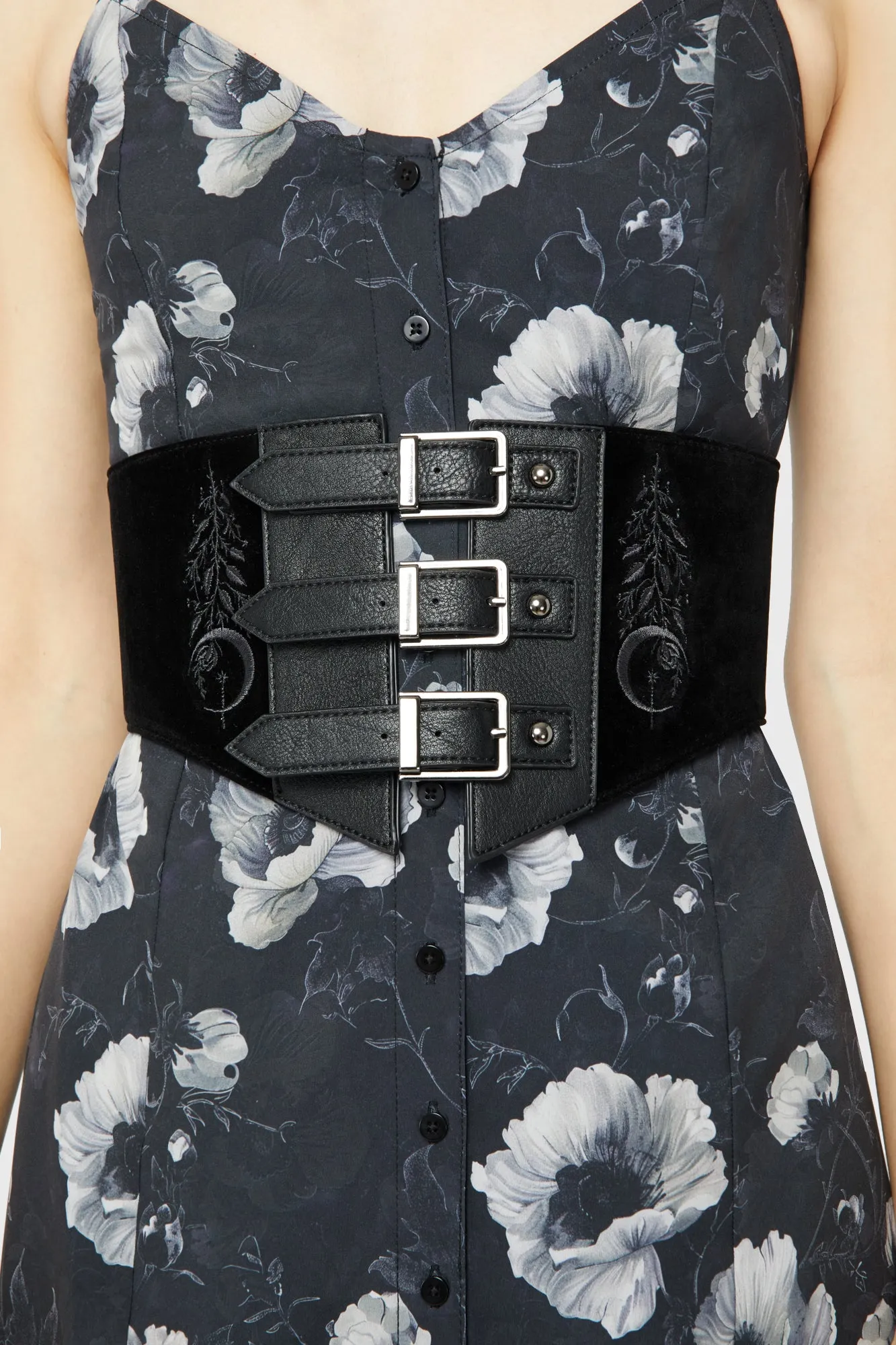 Nyx Garden Belt sold by Killstar product image thumbnail 4