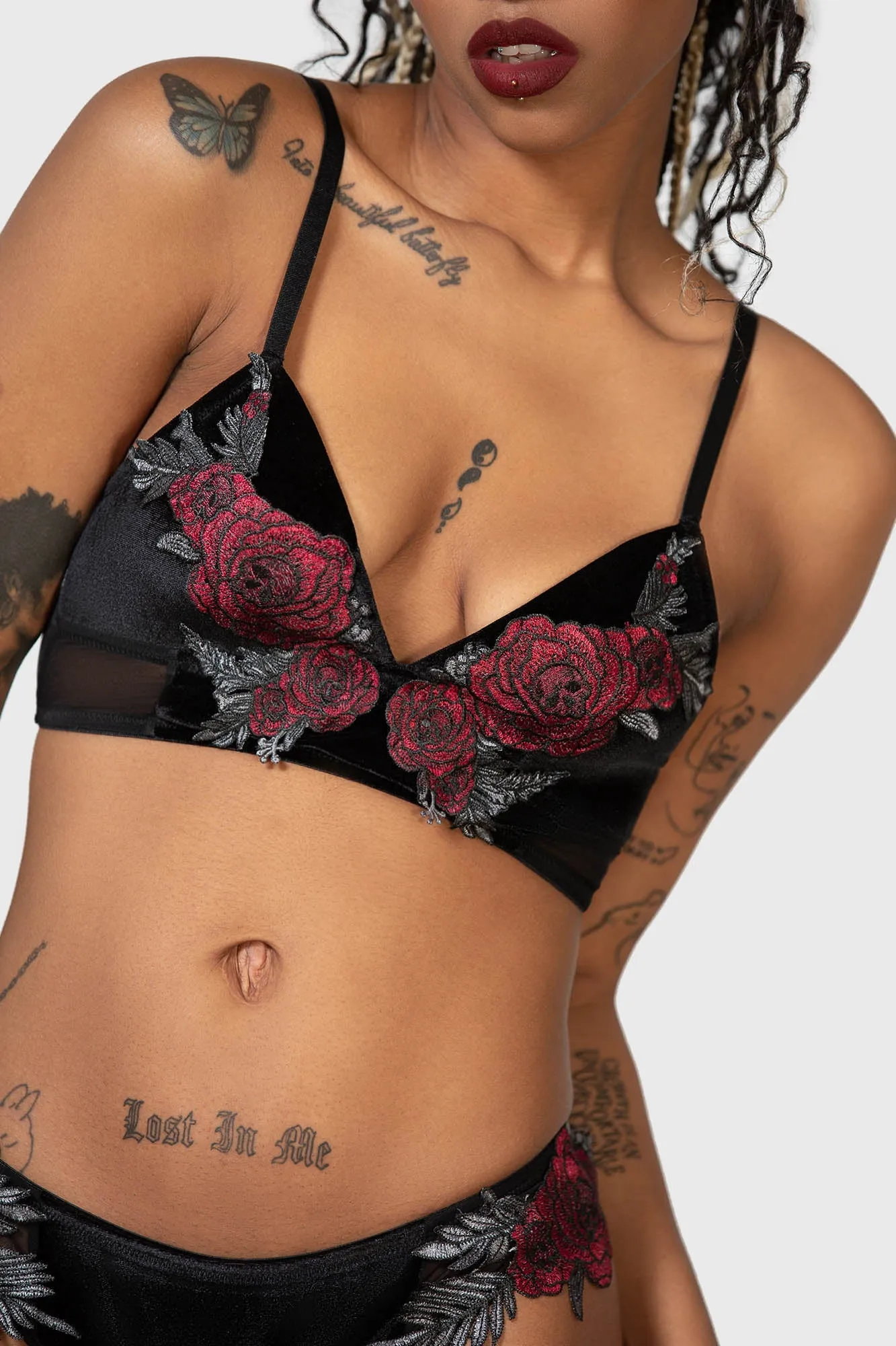Pandora's Roses Bra sold by Killstar