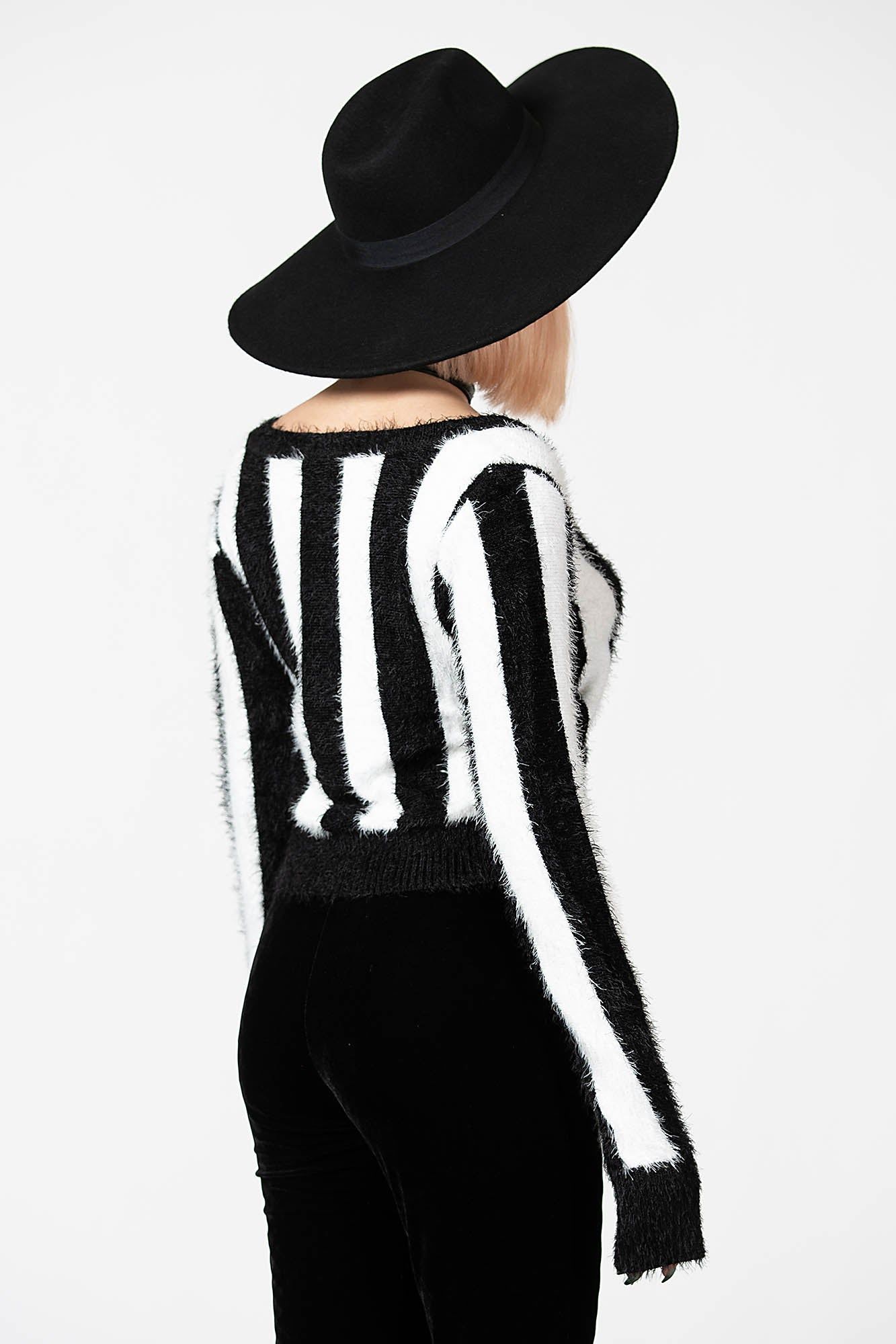 Freakshow Cardigan Resurrect sold by Killstar product image thumbnail 5