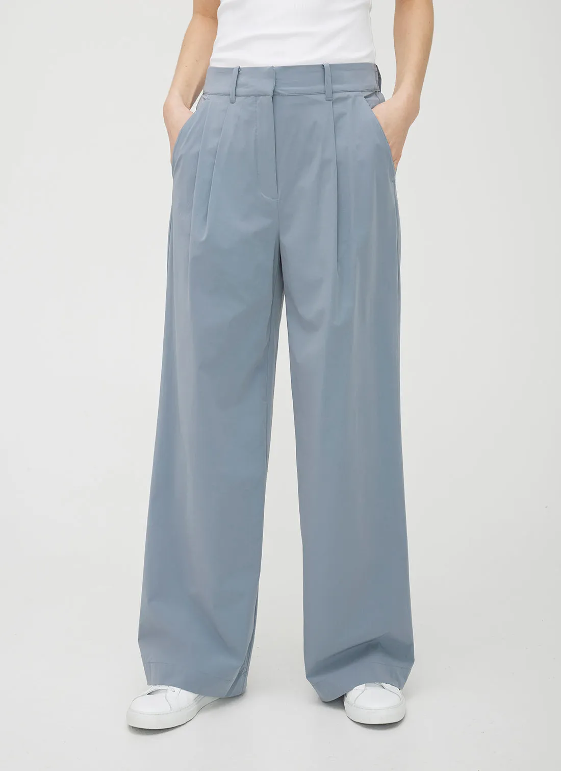 Chloe High Waisted Pleated Trousers sold by Kit and Ace product image thumbnail 2