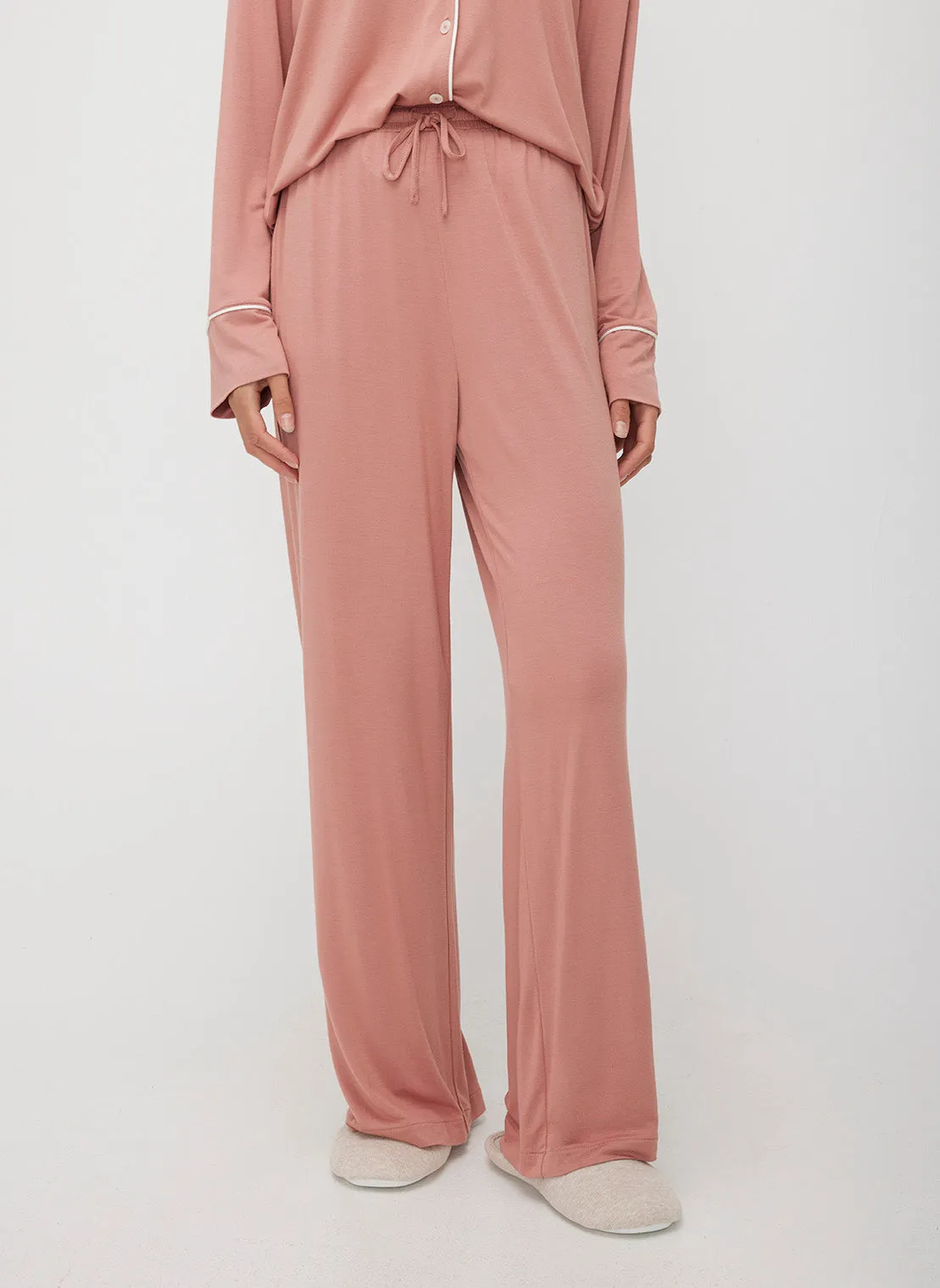 Fireside Ecocosy Lounge Set sold by Kit and Ace product image thumbnail 5