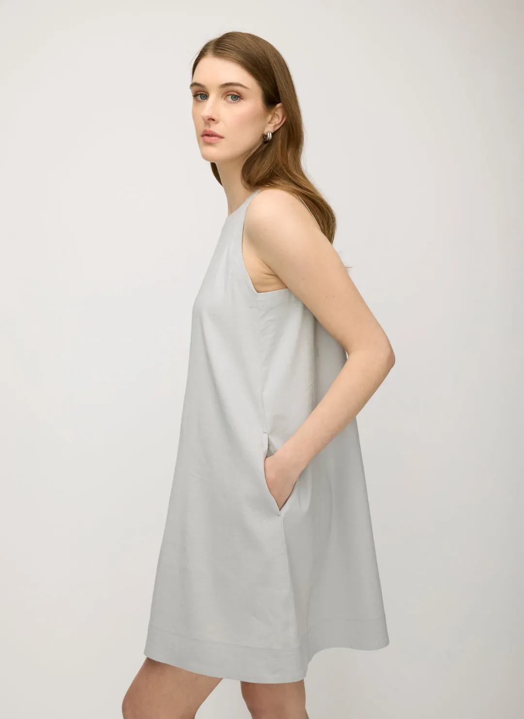 Lyon Linen Dress sold by Kit and Ace product image thumbnail 3