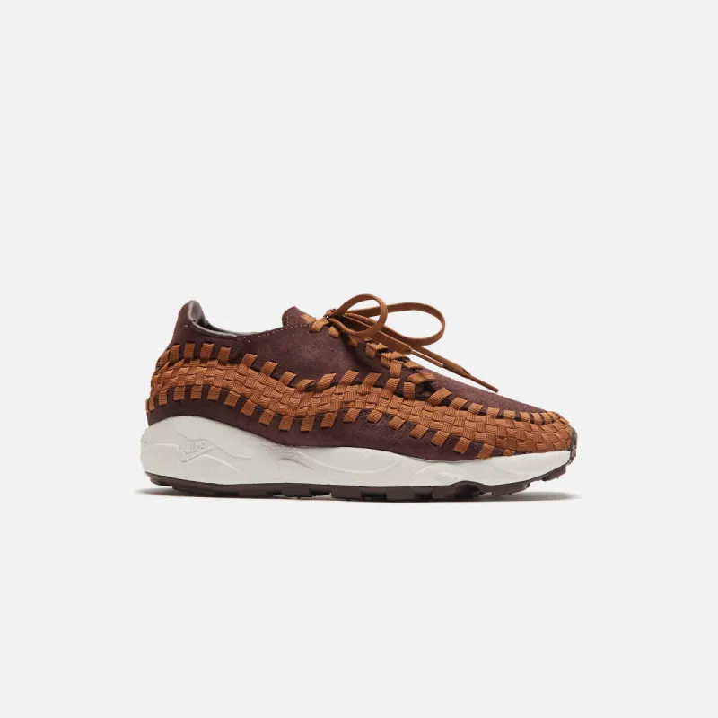Nike WMNS Air Footscape Woven - Earth / Light British Tan / Khaki sold by Kith