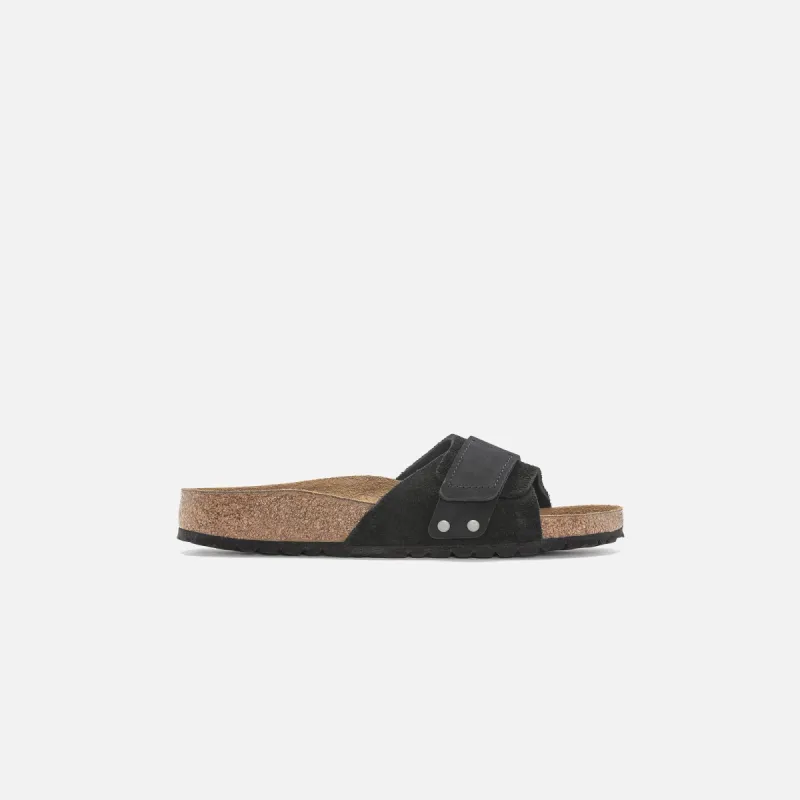 Birkenstock Oita - Black sold by Kith