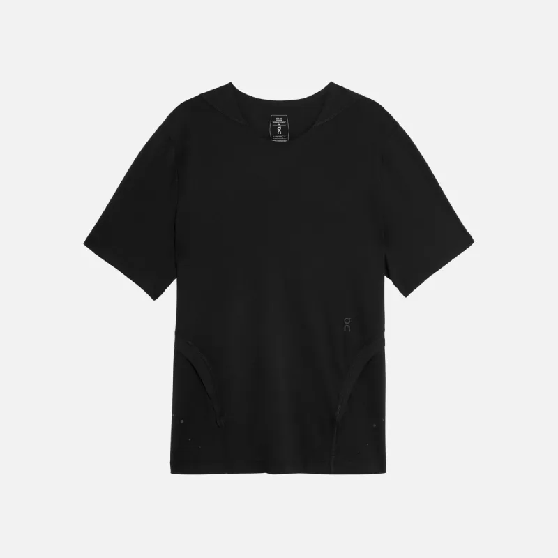 On Running for Post Archive Faction Performance Tee - Eclipse Black sold by Kith