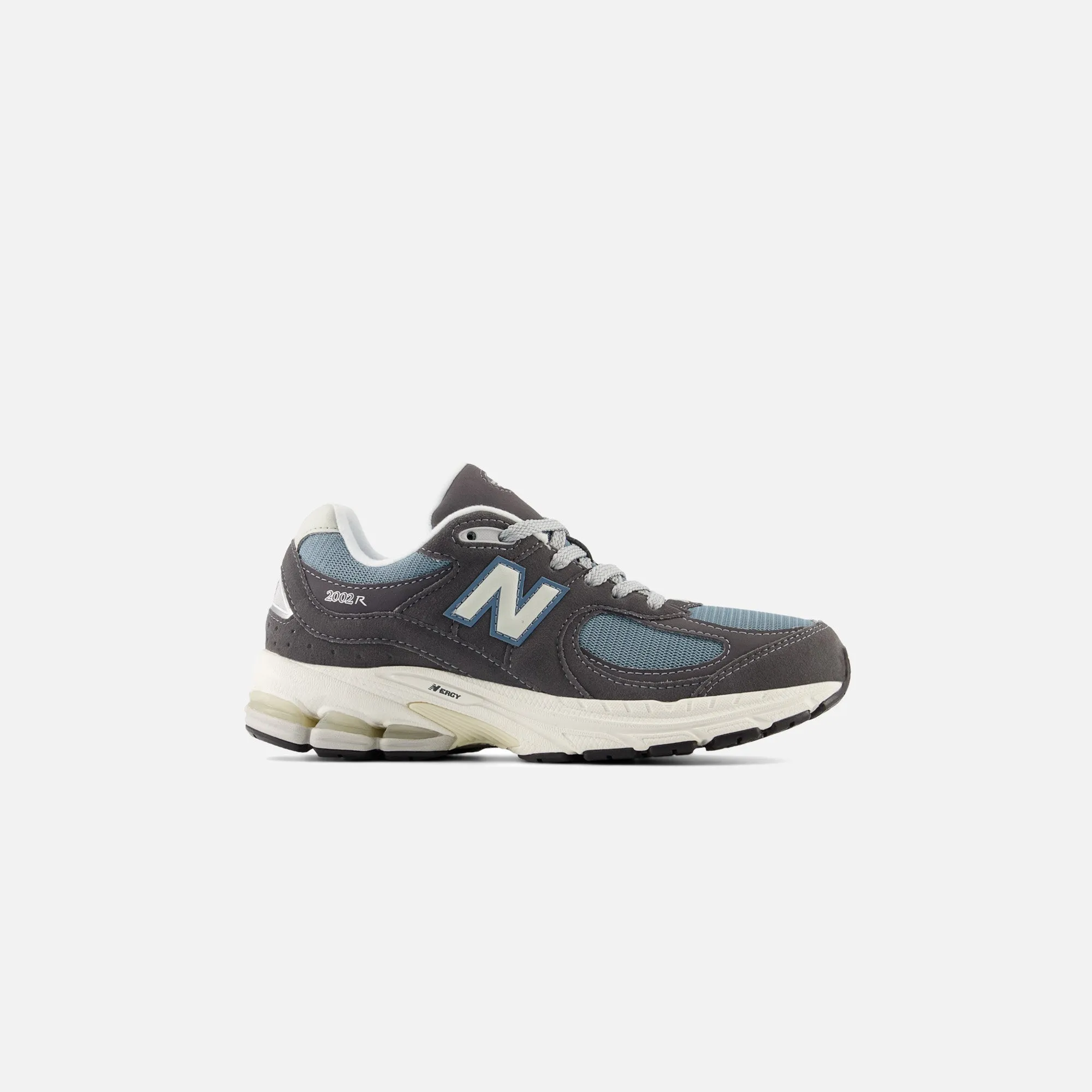 New Balance GS 2002R - Magnet | Parallel