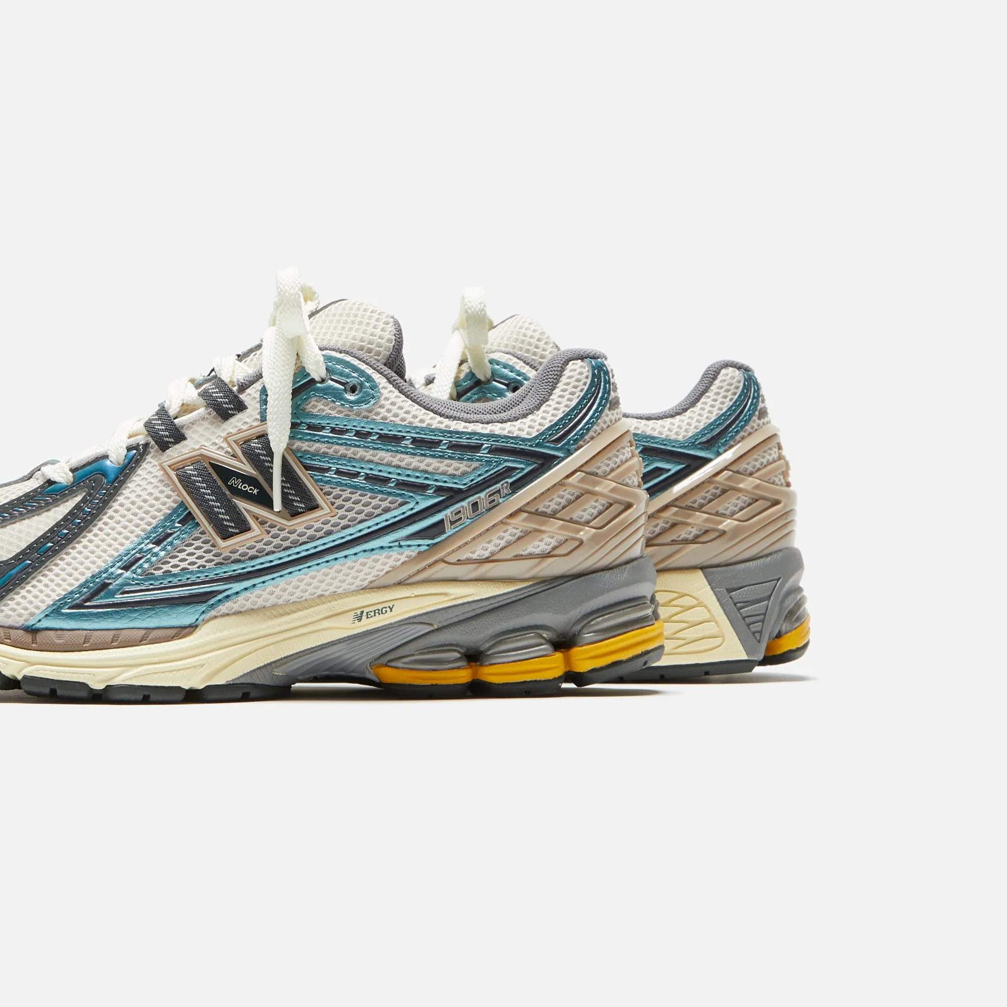 New Balance 1906R - New Spruce sold by Kith product image thumbnail 3
