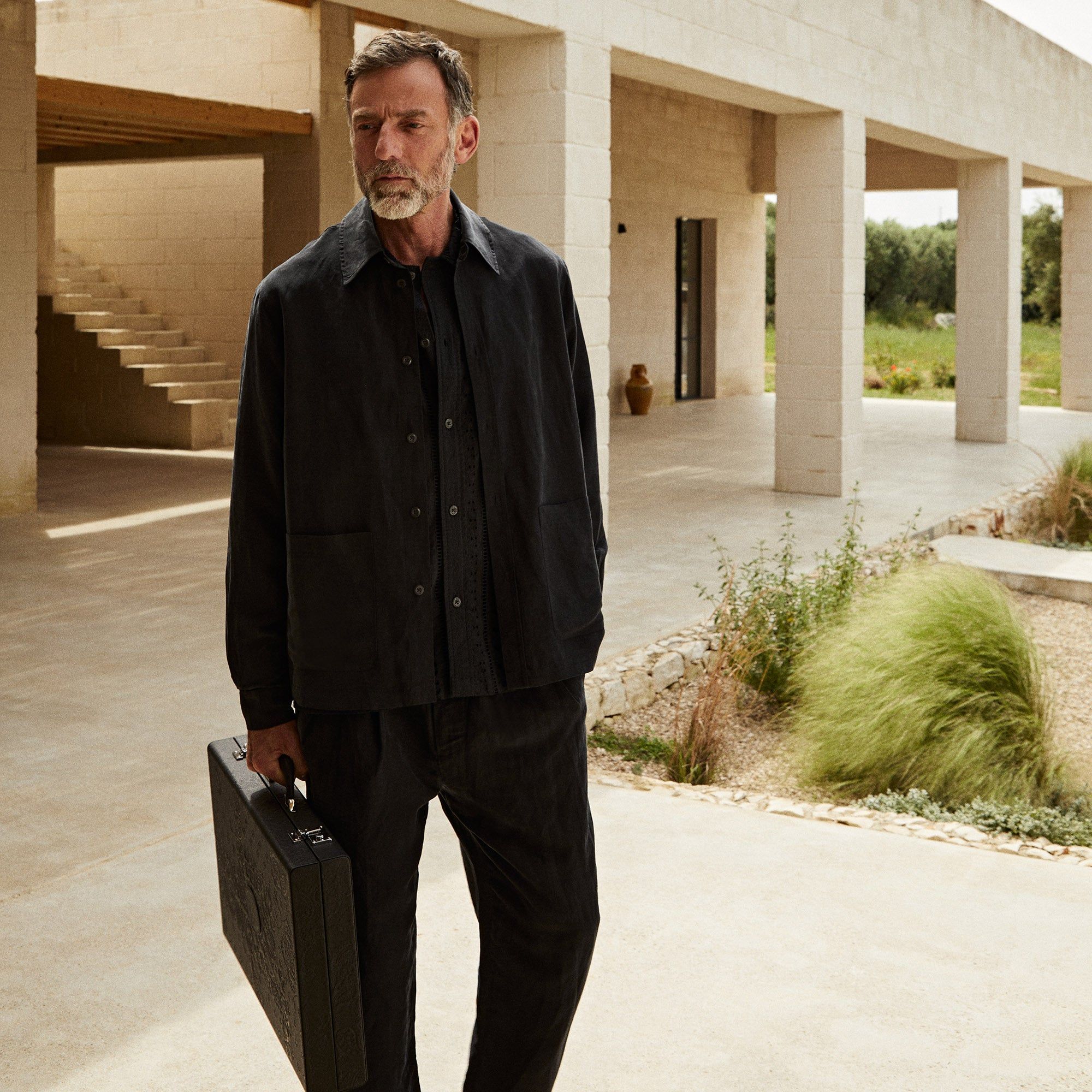 Kith Linen L/S Boxy Collared Overshirt - Black sold by Kith product image thumbnail 2