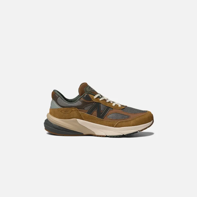 New Balance x Carhartt WIP 990v6 - Grey / Brown made by New Balance