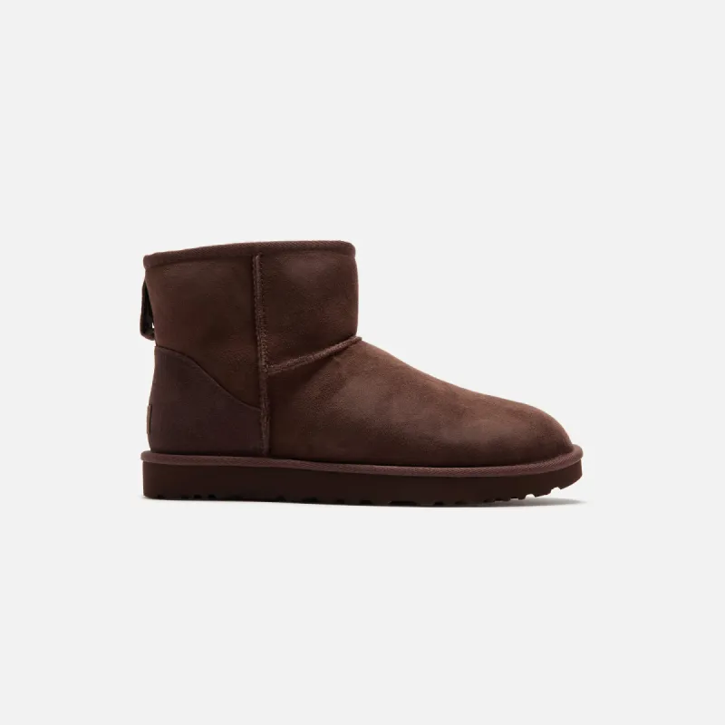 UGG WMNS Classic Mini II - Burnt Cedar made by Kith
