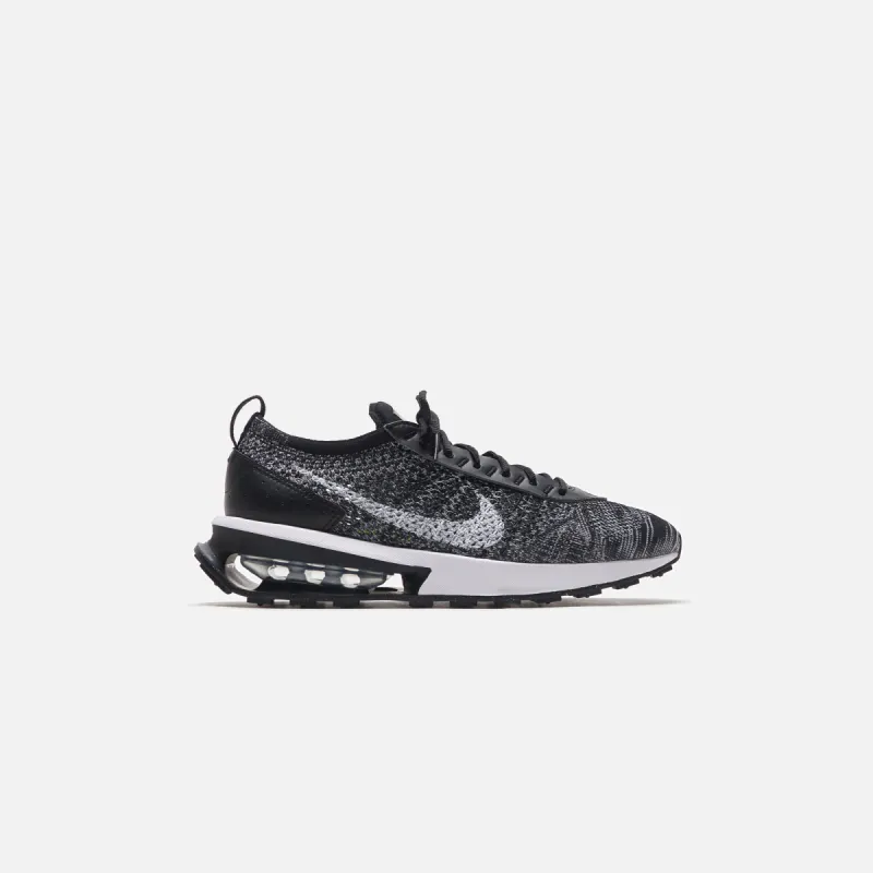 スニーカー Nike Air Max Moto 2K W White llic Silver Black Stadium G Nike Air Max Moto 2K WMNS White / Metallic Silver - Jul 2025