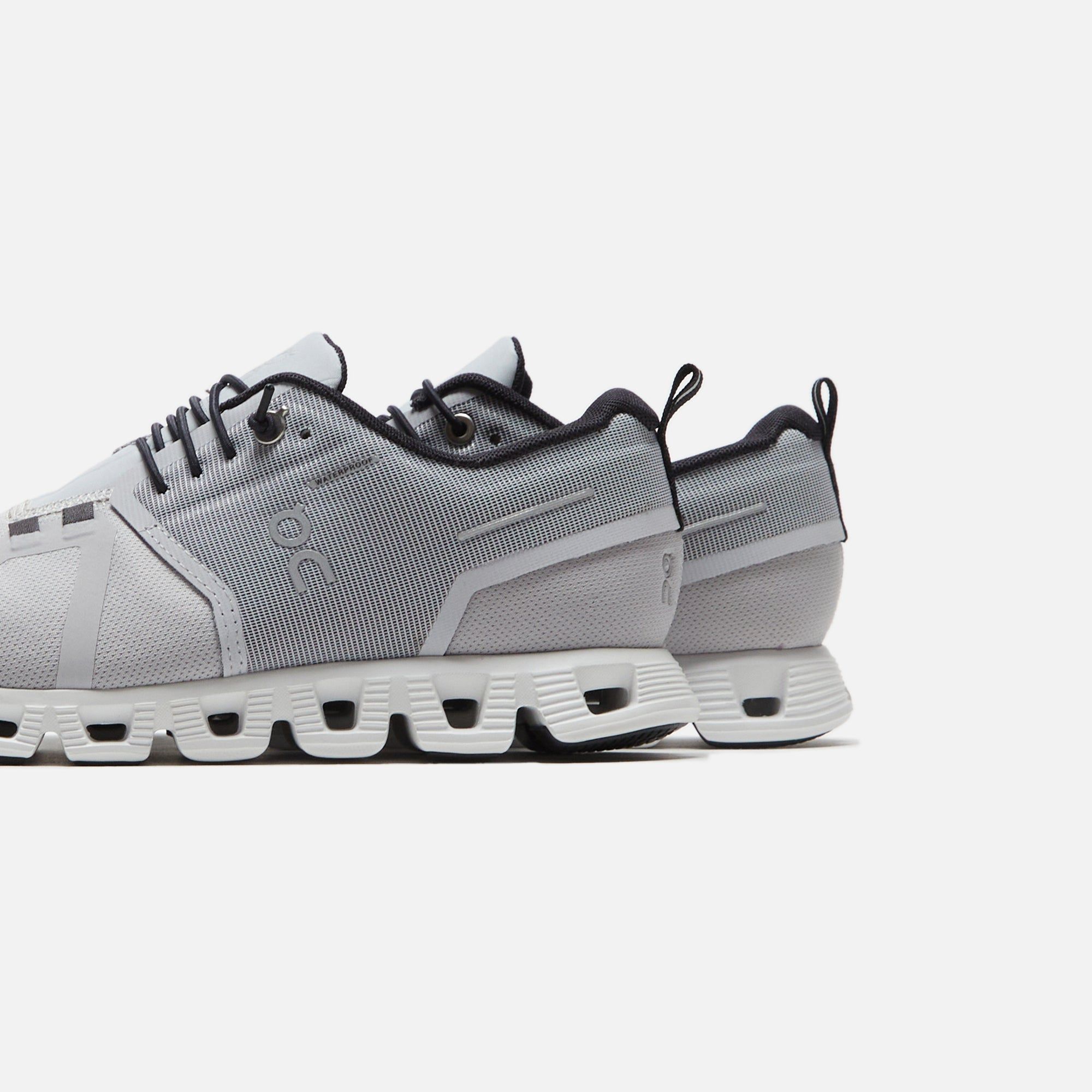 On Running WMNS Cloud 5 Waterproof - Glacier / White sold by Kith product image thumbnail 3