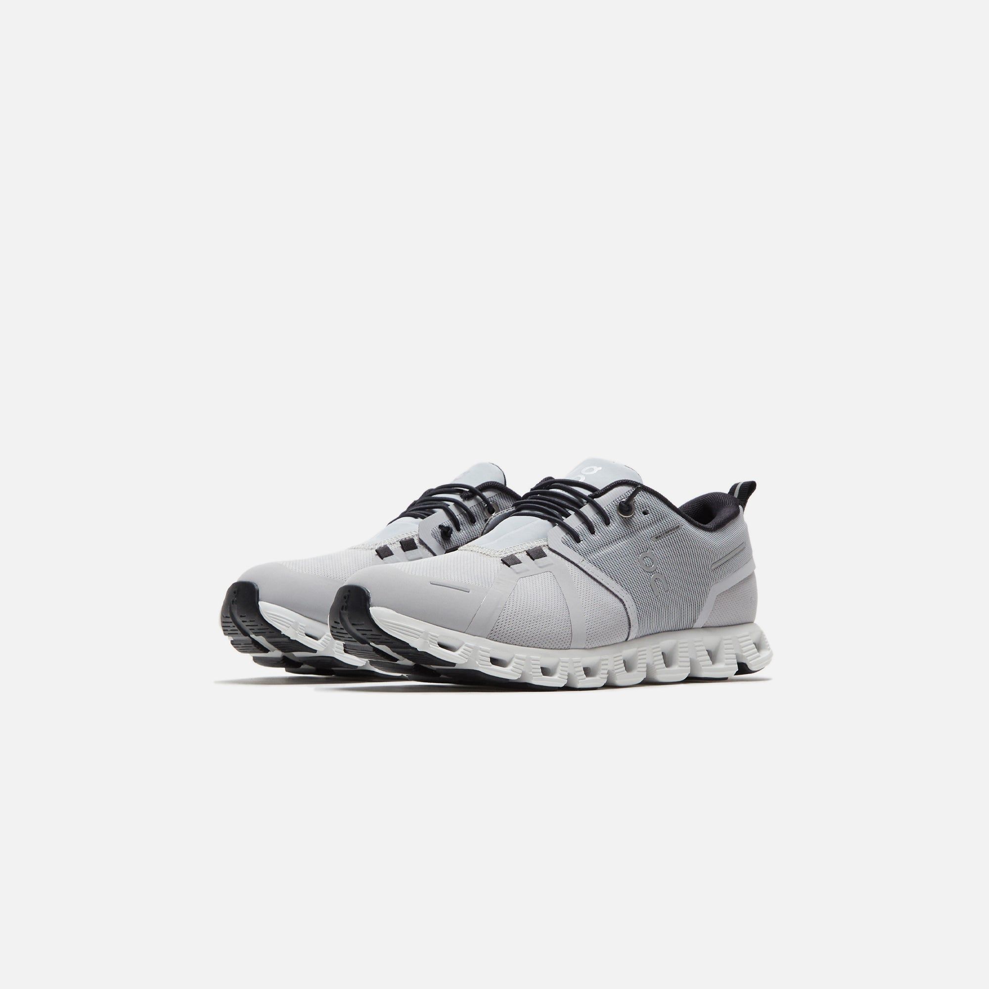On Running WMNS Cloud 5 Waterproof - Glacier / White sold by Kith product image thumbnail 2