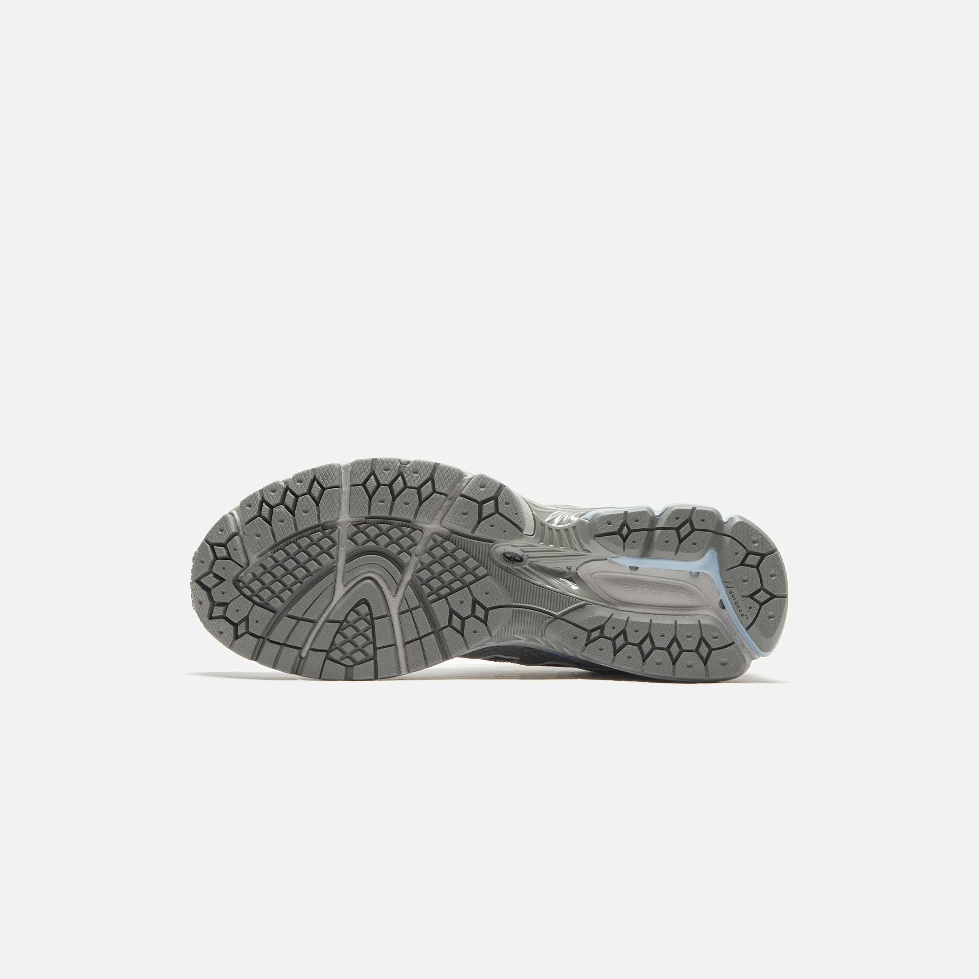 New Balance 860v2 - Arctic Grey sold by Kith product image thumbnail 5