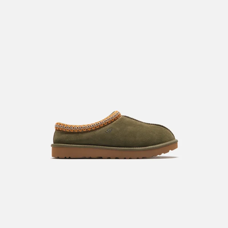 Ugg WMNS Tasman - Burnt Olive sold by Kith