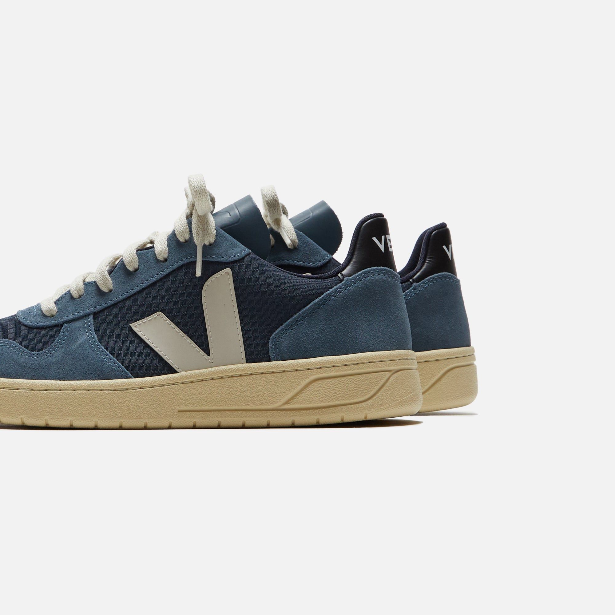 Veja V-10 - Nautico / Pierre sold by Kith product image thumbnail 3