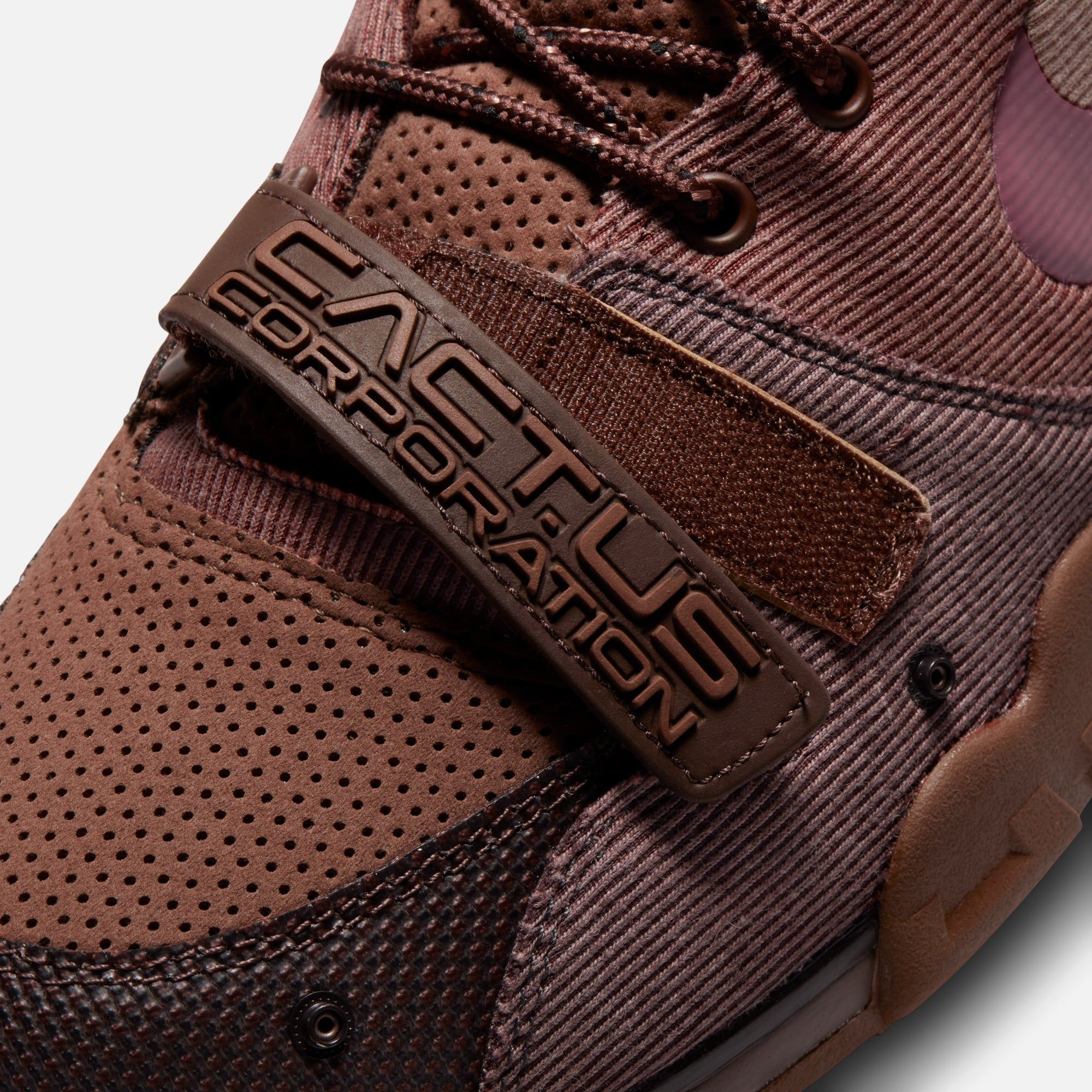 Nike x Travis Scott Air Trainer 1 Cactus Jack - Light Chocolate / Rust Pink / Archaeo Brown sold by Kith product image thumbnail 12