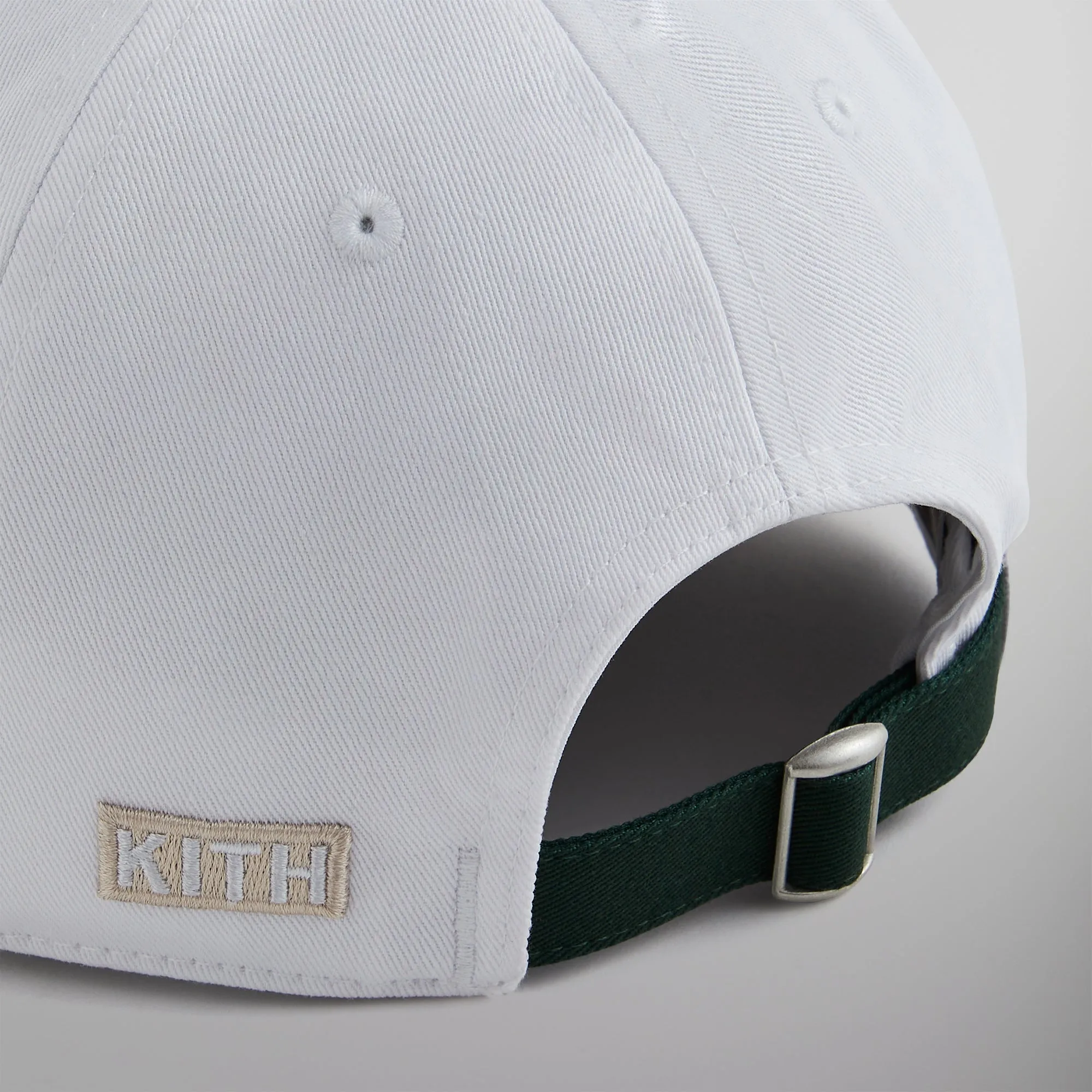 Taylor Made KITH コラボキャップ ホワイト Kith TaylorMade Twill Cap White - SS24 - US