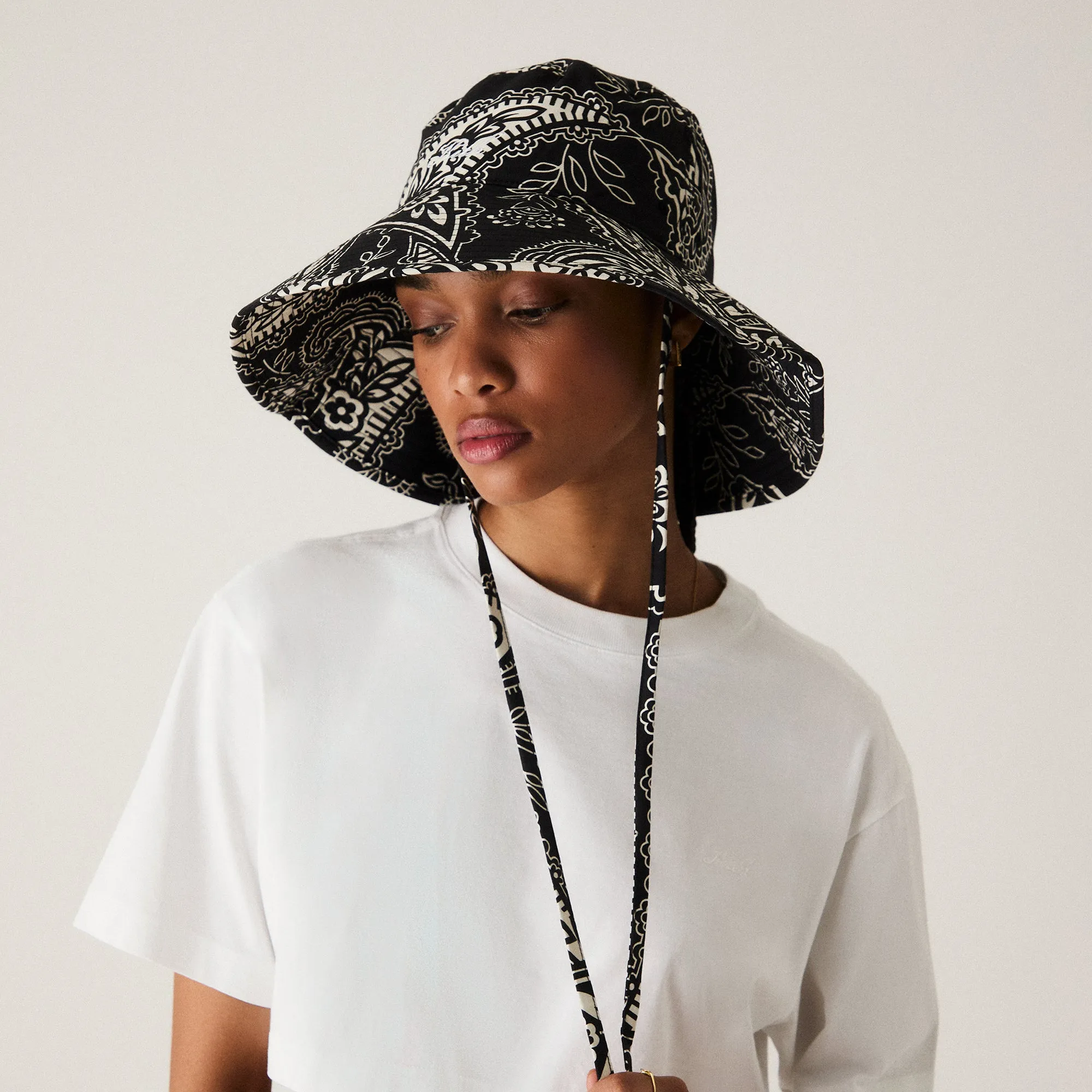 Kさん　KITH SS21 FLORAL BUCKET HAT Kさん KITH SS21 FLORAL BUCKET HAT Bucket Hats – Kith Europe
